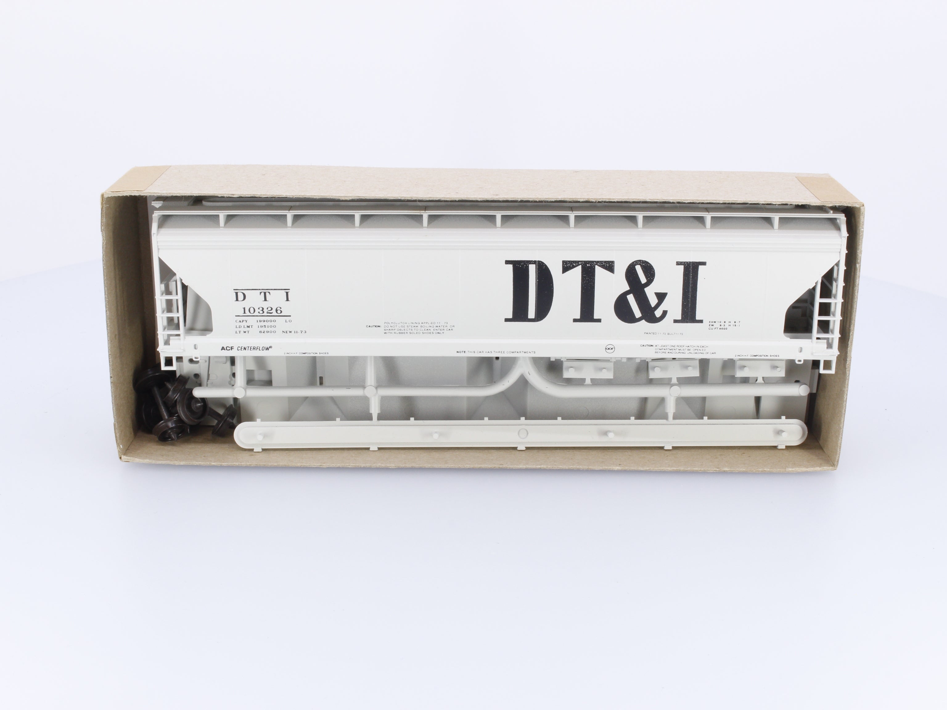 Accurail 2028 HO ACF 3-Bay Covered Hopper Detroit Toledo and Ironton (DTI) 10326 (#1)
