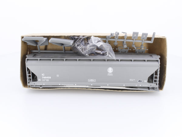 Accurail 2055.1 HO ACF 3-Bay Covered Hopper Illinois Central (IC) 799459
