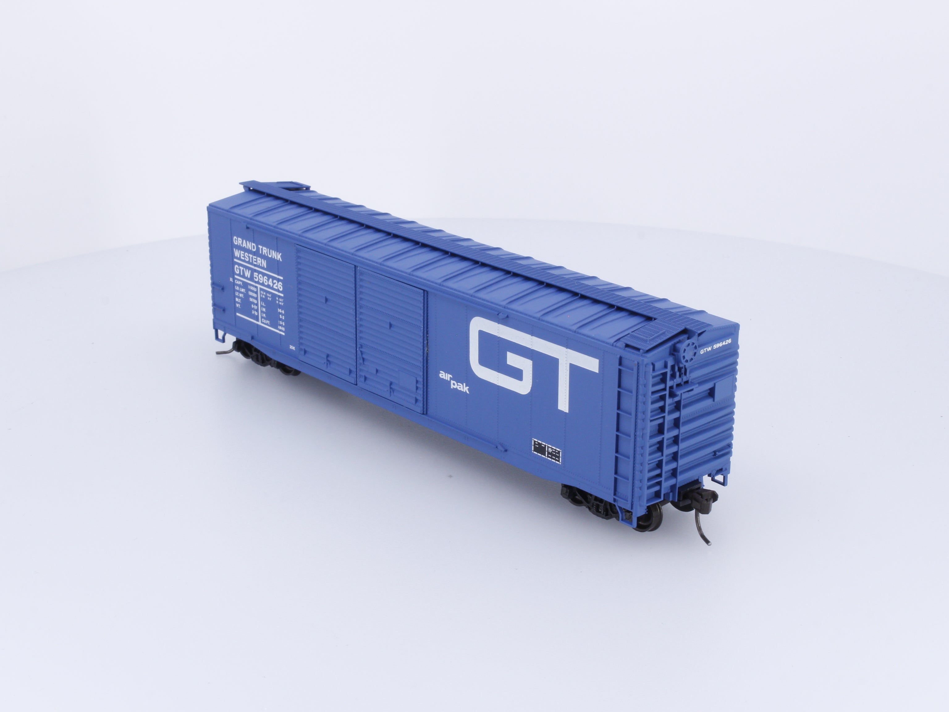 Accurail 5276 HO 50' AAR Double Door Boxcar Grand Trunk Western (GTW) 596426