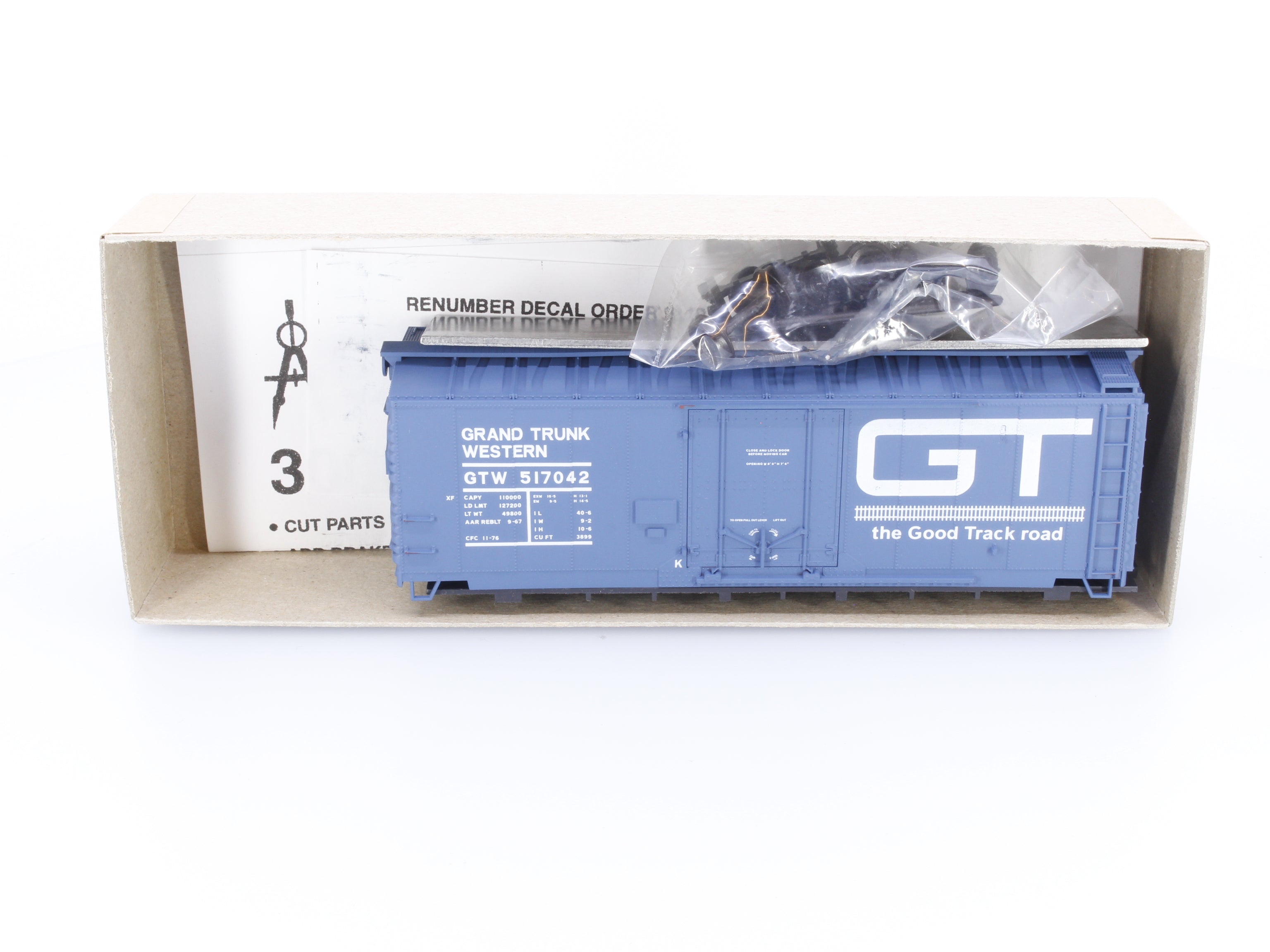 Accurail 3110 HO 40' Plug-Door Box Car Grand Trunk Western (GTW) 517042