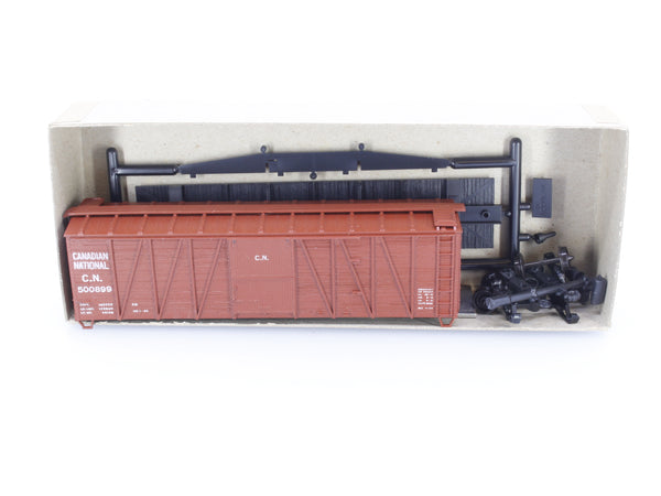 Accurail 4003 HO 40' O.B. Box Car Wood Ends Canadian National (CN) 500899 (#1)