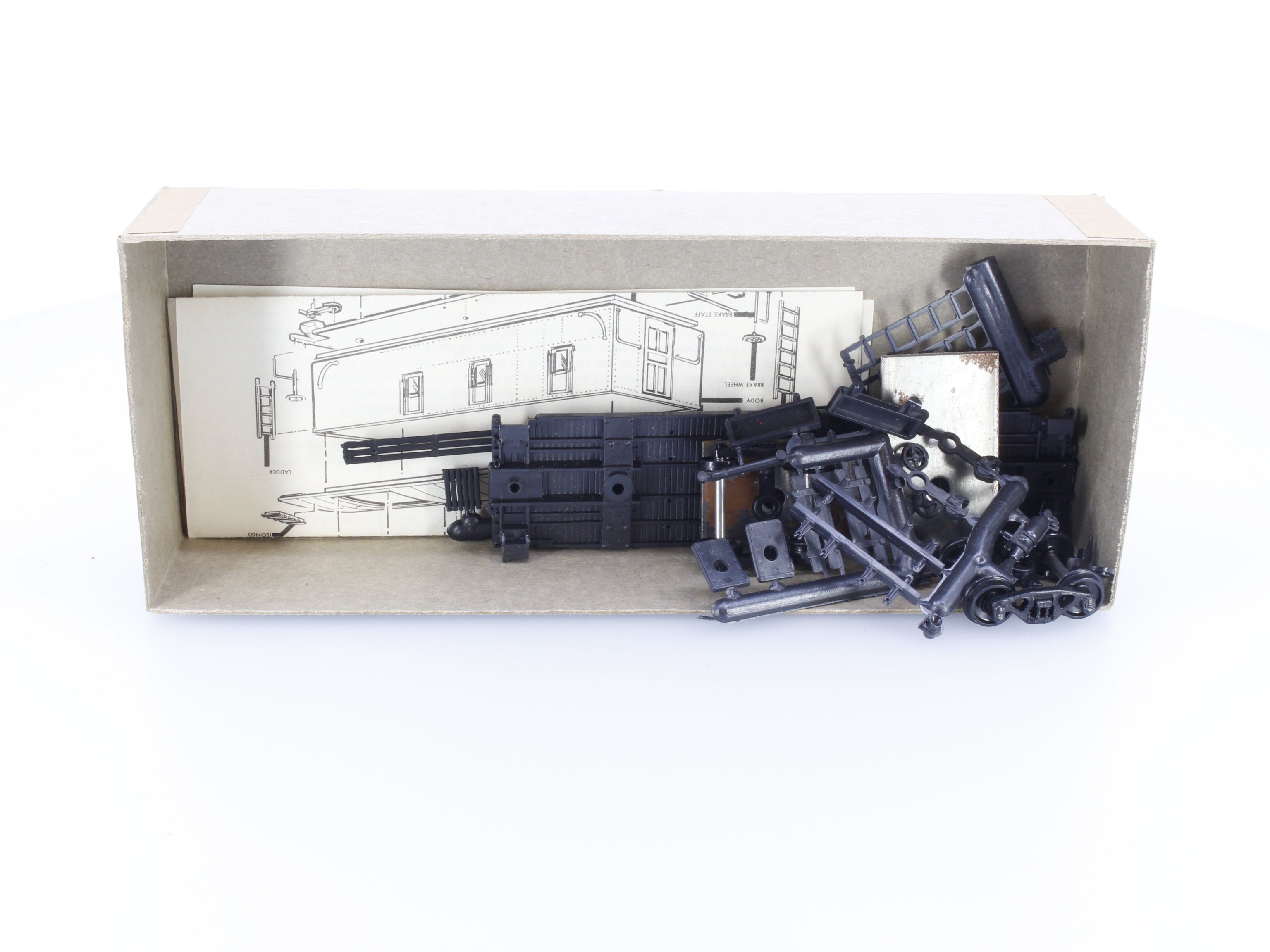 Roundhouse 3493 HO Caboose Grand Trunk Western (GTW) 79050