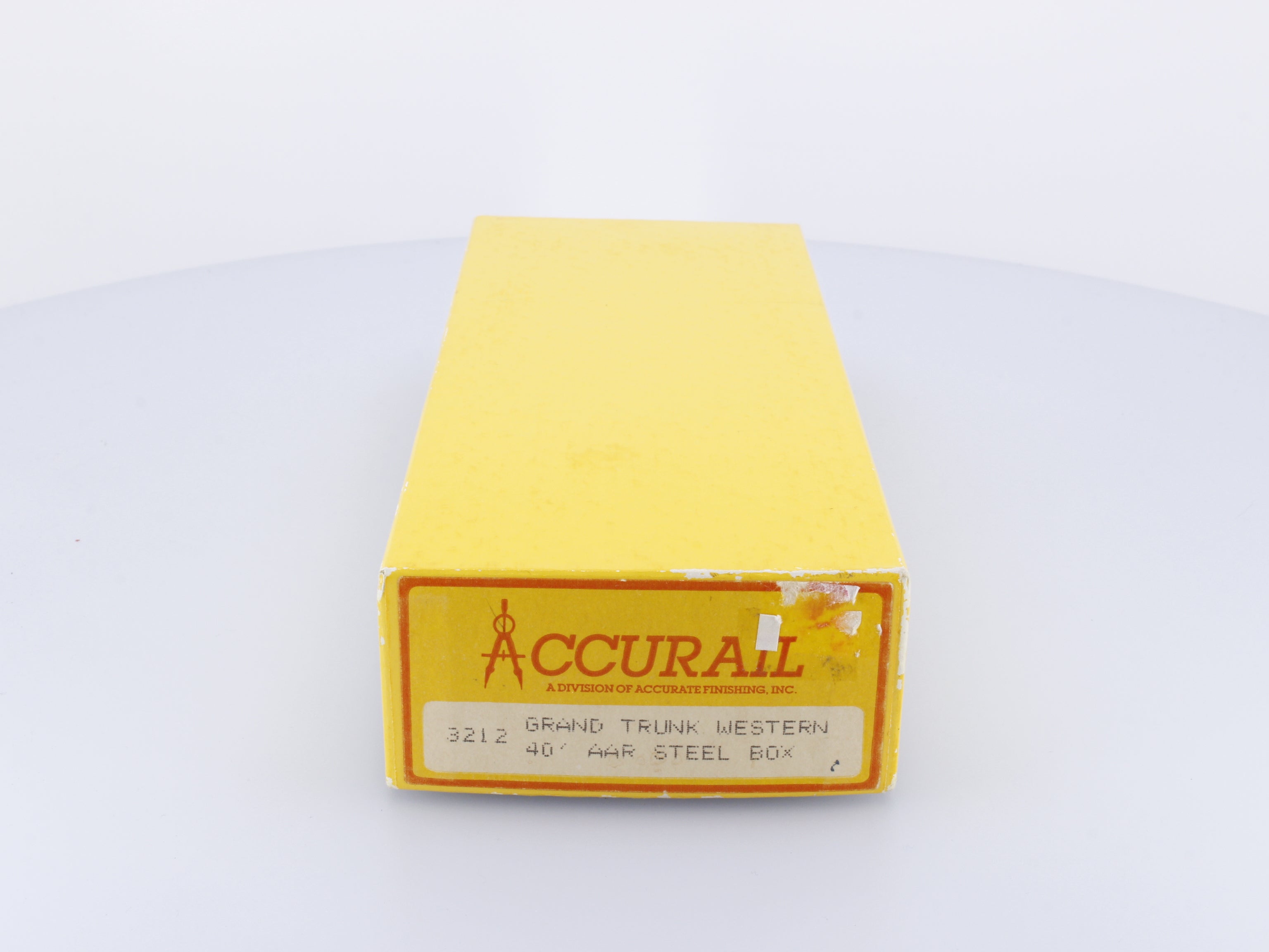 Accurail 3212 HO 40' AAR Steel Box Car Grand Trunk Western (GTW) 516891