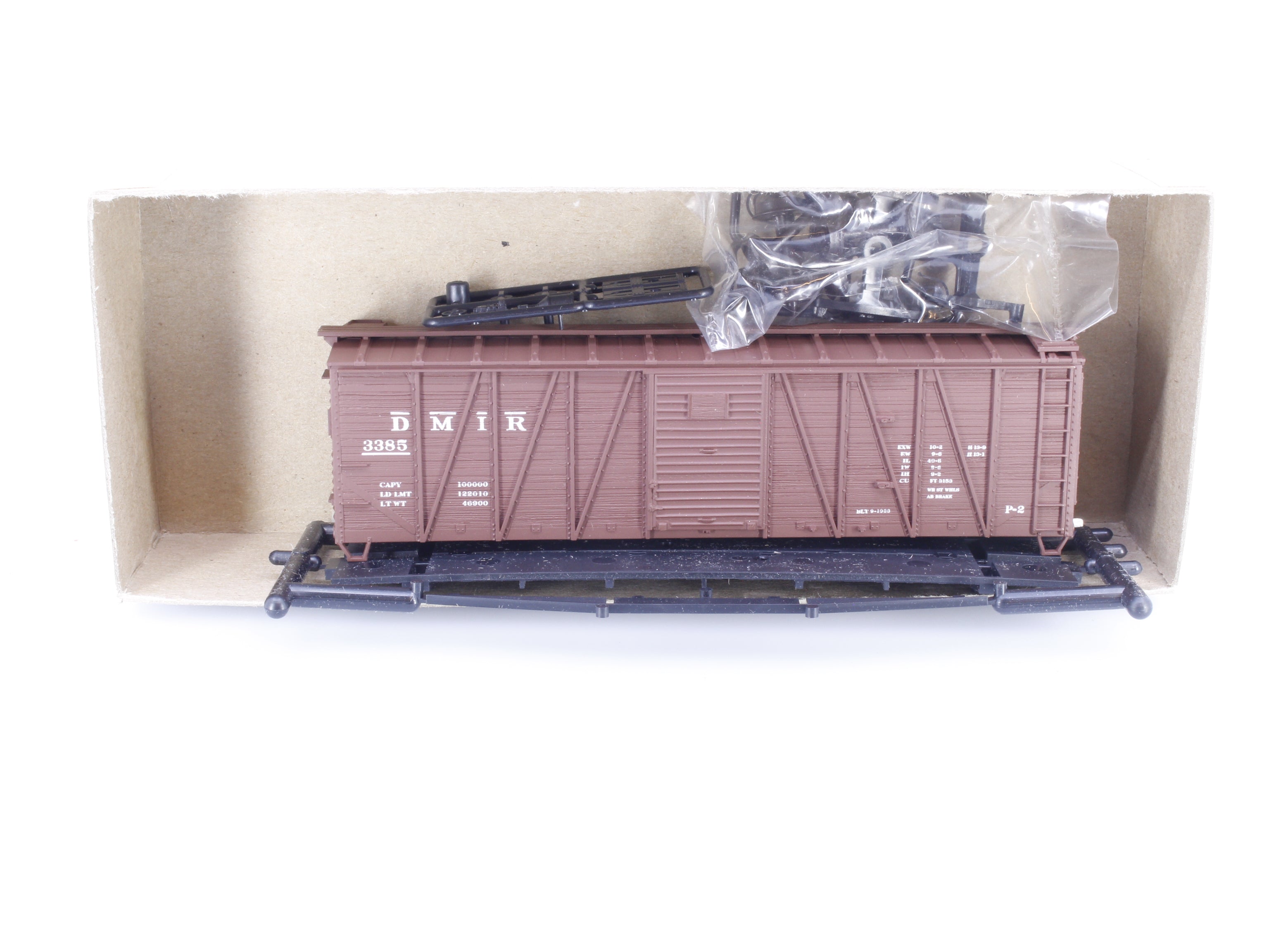 Accurail 4506 HO 40' Outside Braced Box Car Metal Ends/Door Duluth Missabe and Iron Range Railway (DMIR) 3385