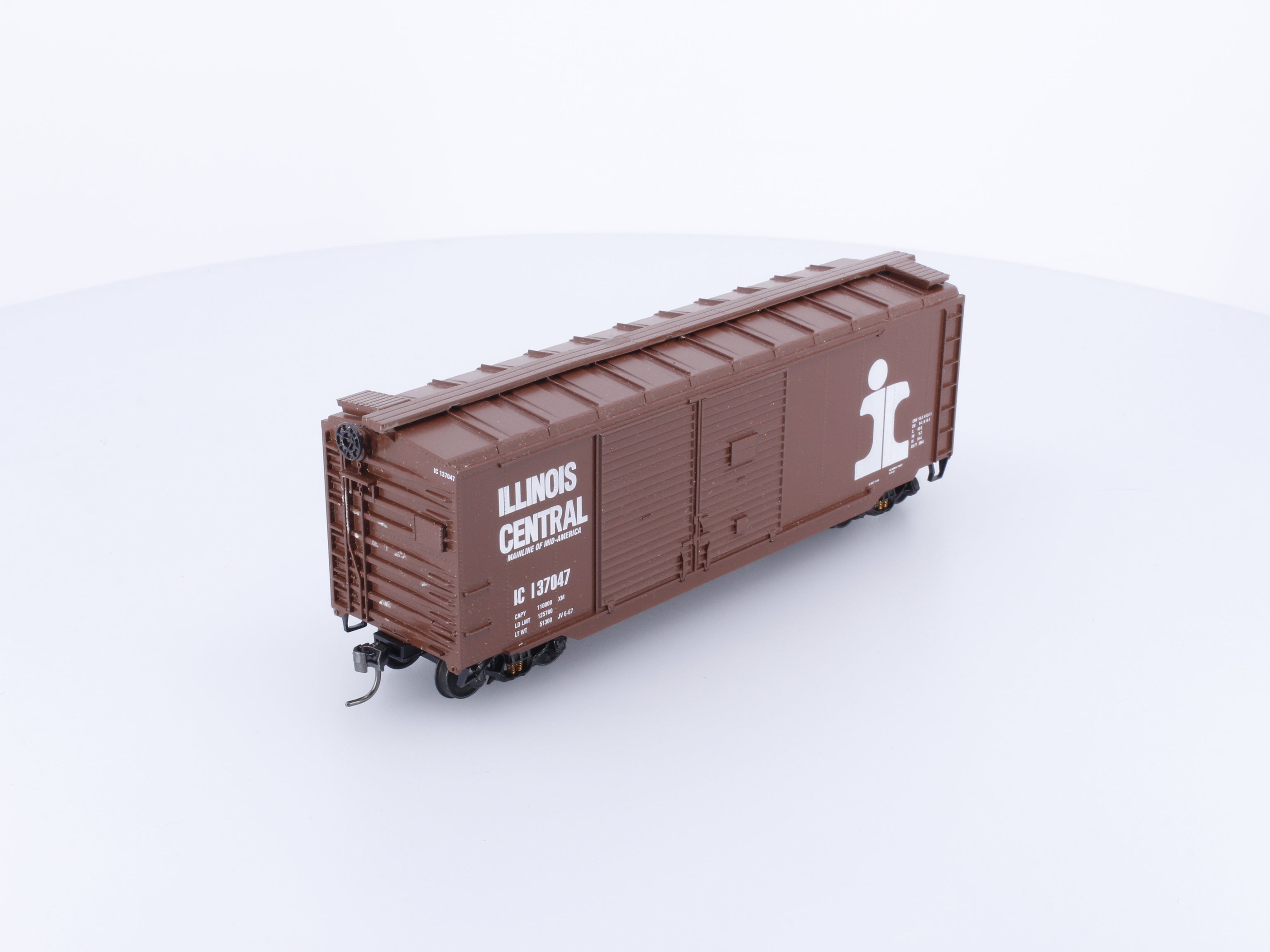 Roundhouse 10801 HO 40' Double Door Box Car Illinois Central (IC) 137047