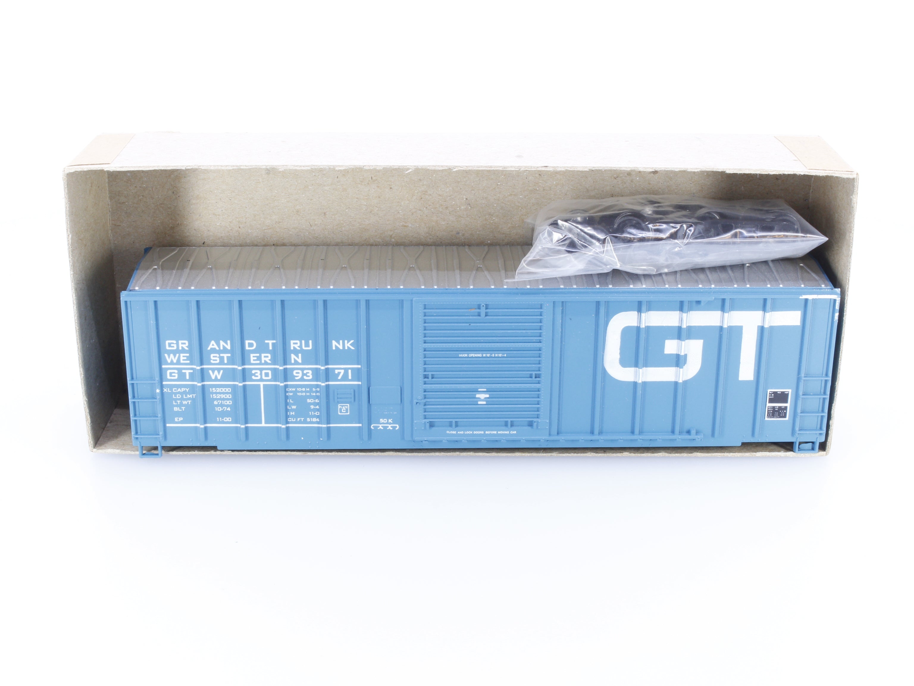 Roundhouse 1951 HO 50' Single Door Box Car Grand Trunk Western (GTW) 309371
