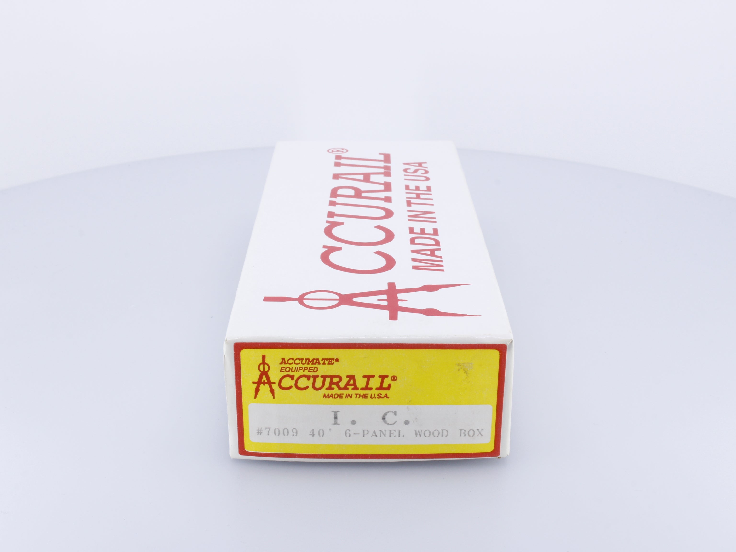 Accurail 7009 HO 40' 6 Panel Wood Box Car Illinois Central (IC) 171426