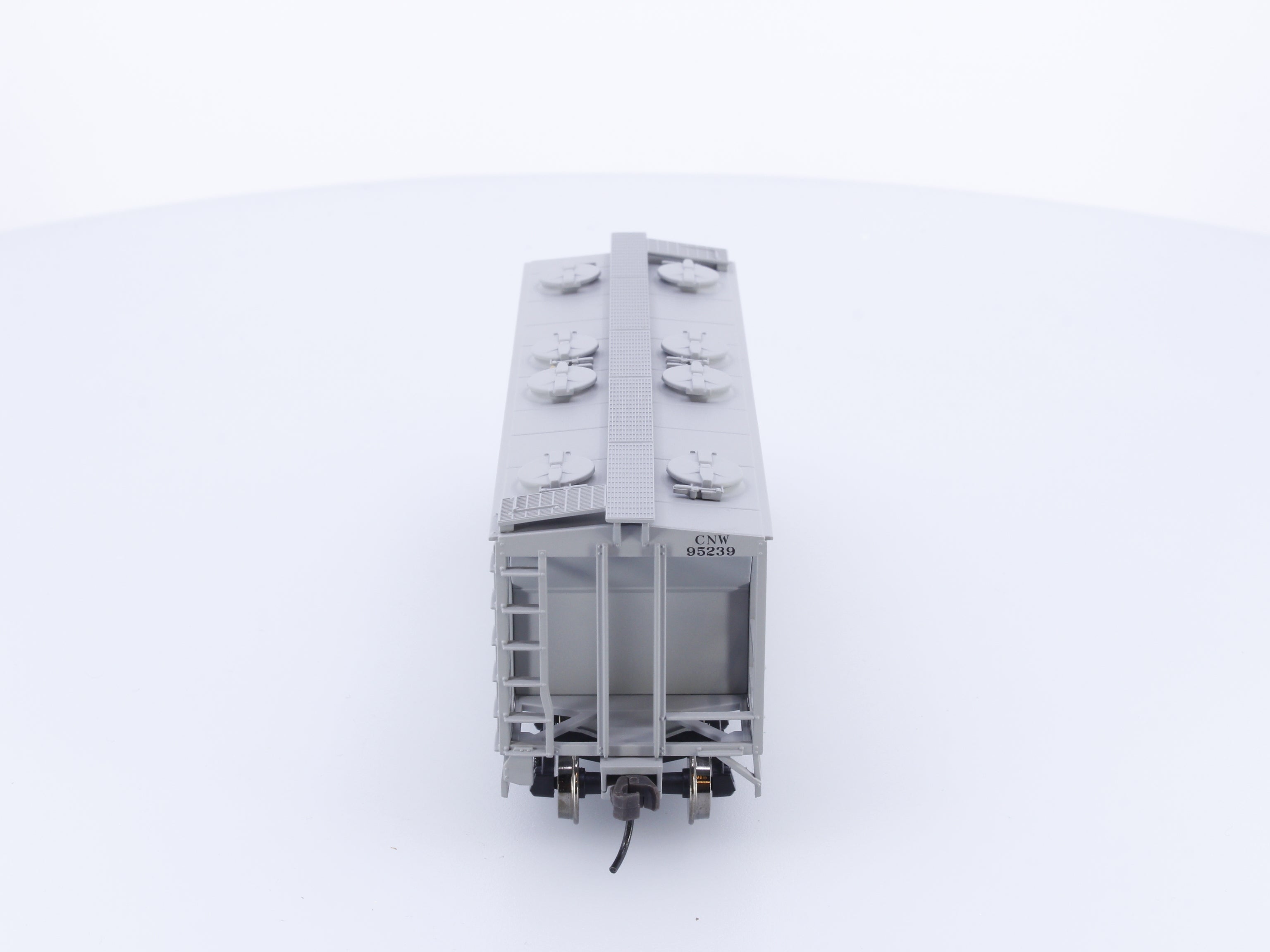Atlas 1837-2 HO PS-2 Covered Hopper Chicago and North Western (CNW) 95239