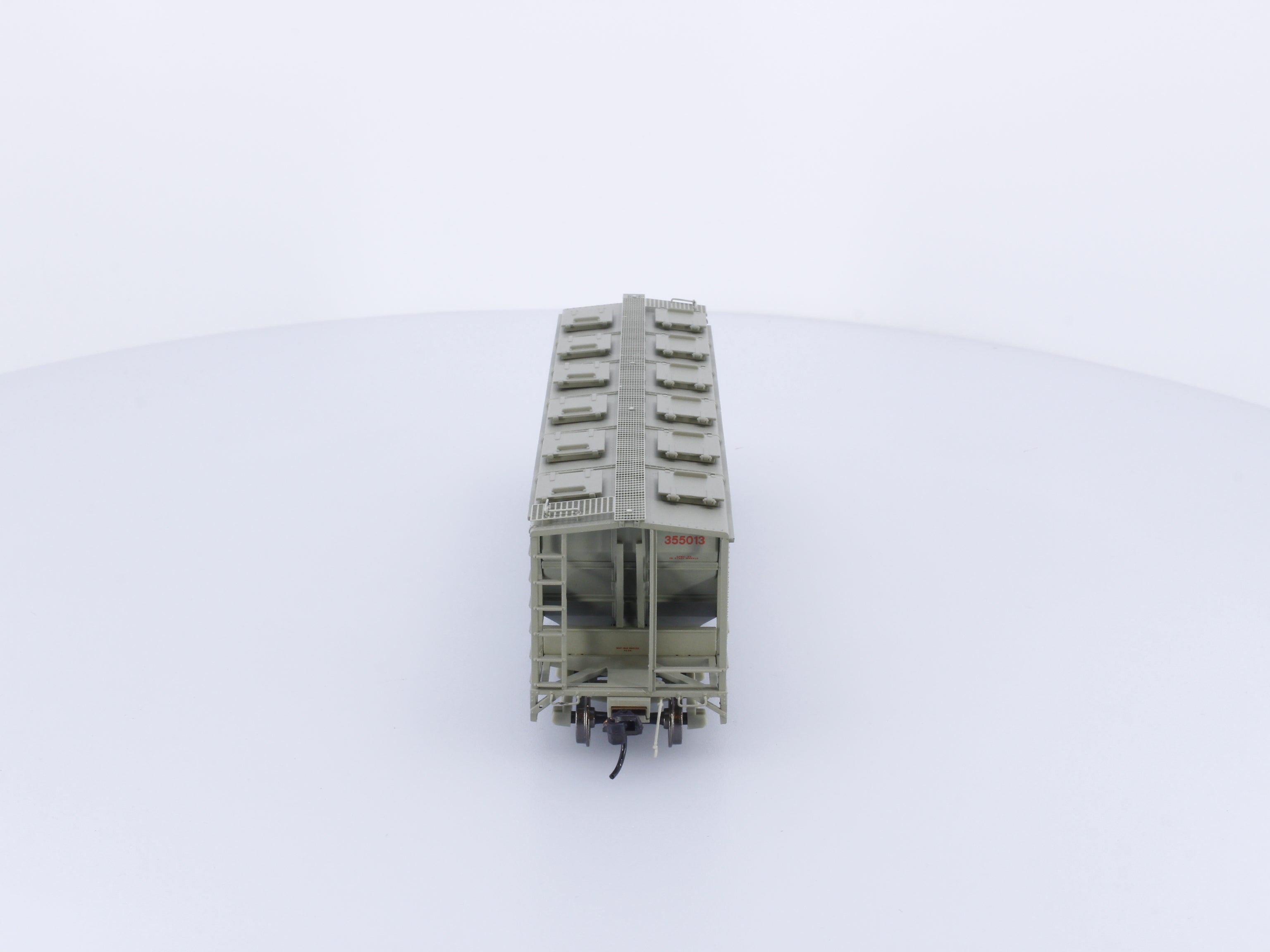 Trueline Trains 300544 HO 4 Bay Slab Side Hopper Canadian National (CN) 355013