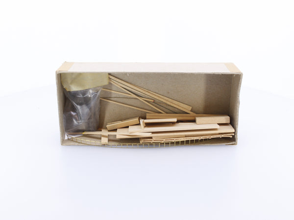 Quality Craft Models 353 HO 100 Ton Covered Hopper Kit Grand Trunk Western (GTW) (#2)
