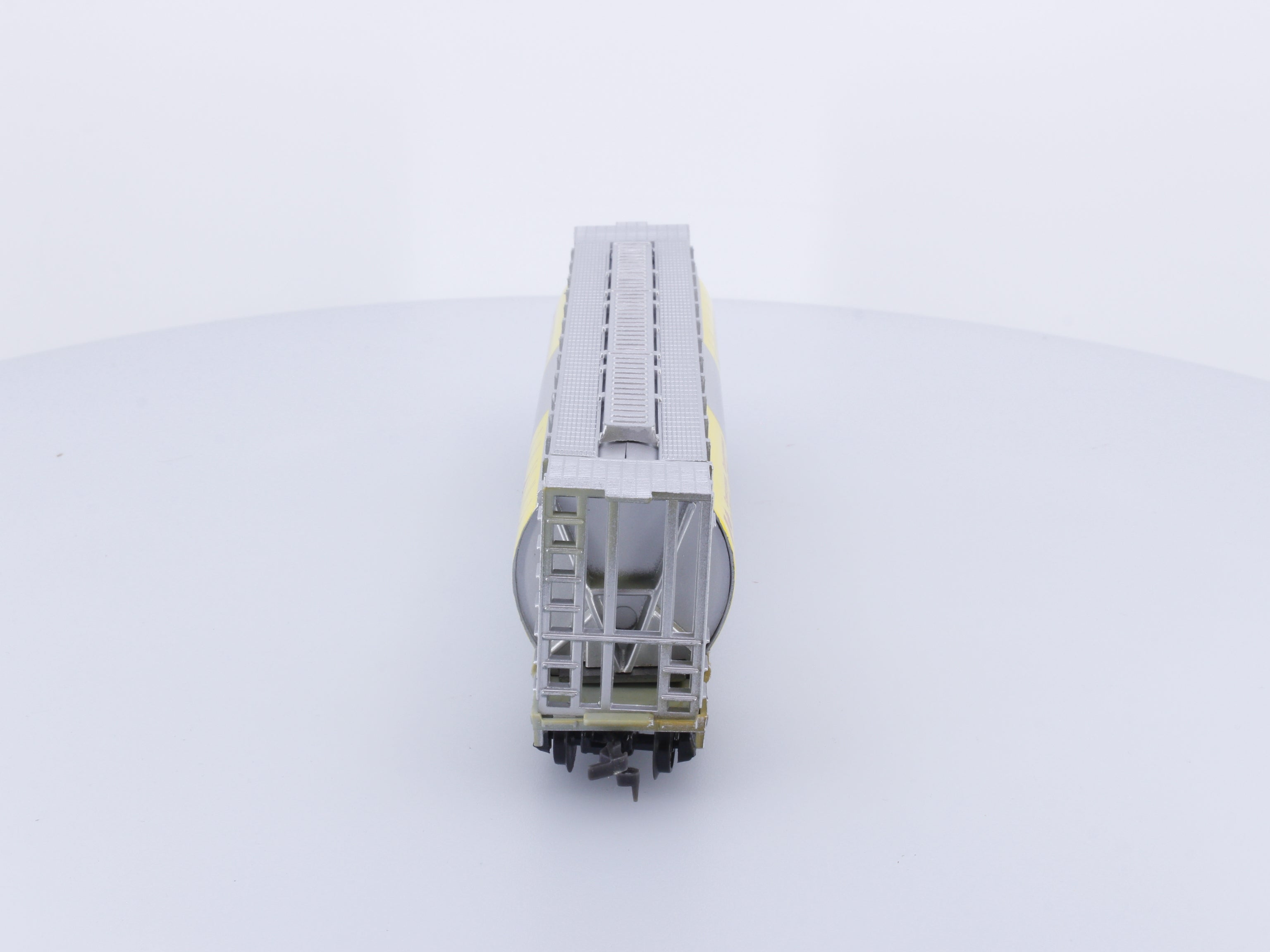 Model Power 9502 HO 51' Cylindrical Hopper Car Government of Canada (CNWX) 108145