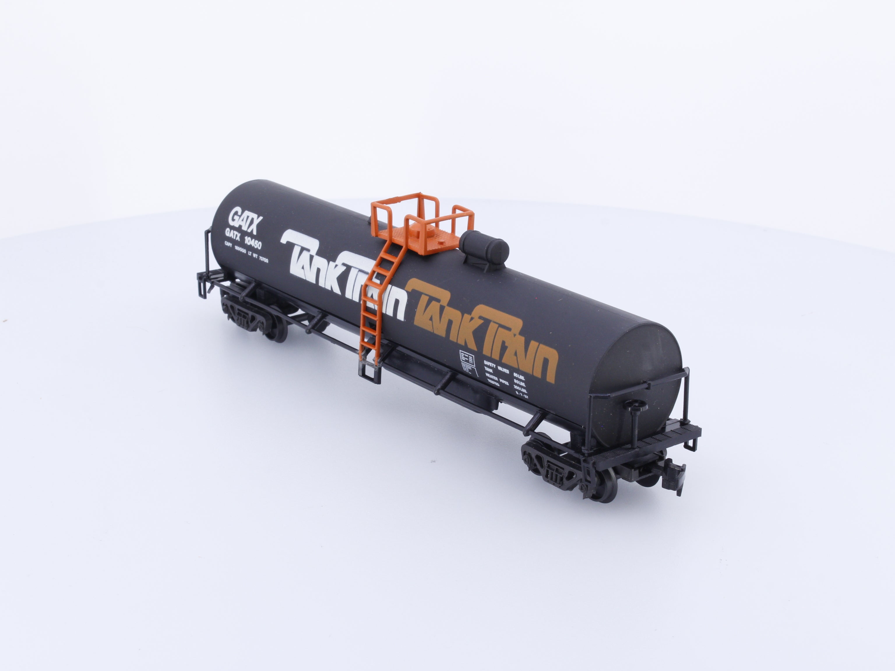 Model Power 9085 HO Mobil Tank Car GATX Corporation (GATX) 10450