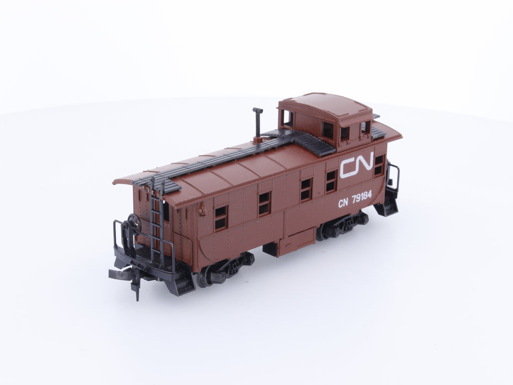 Model Power 694 HO Caboose Canadian National (CN) 79184
