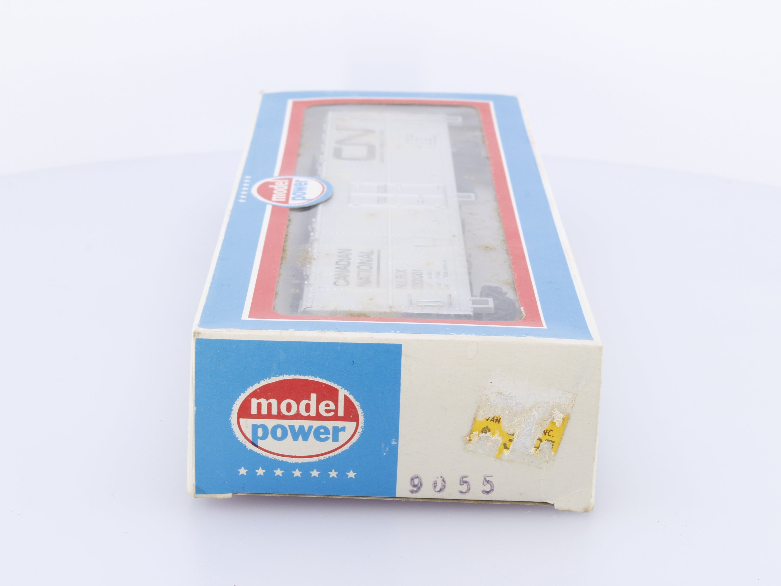 Model Power 9055 HO 50' Box Car Canadian National (CN) 232001