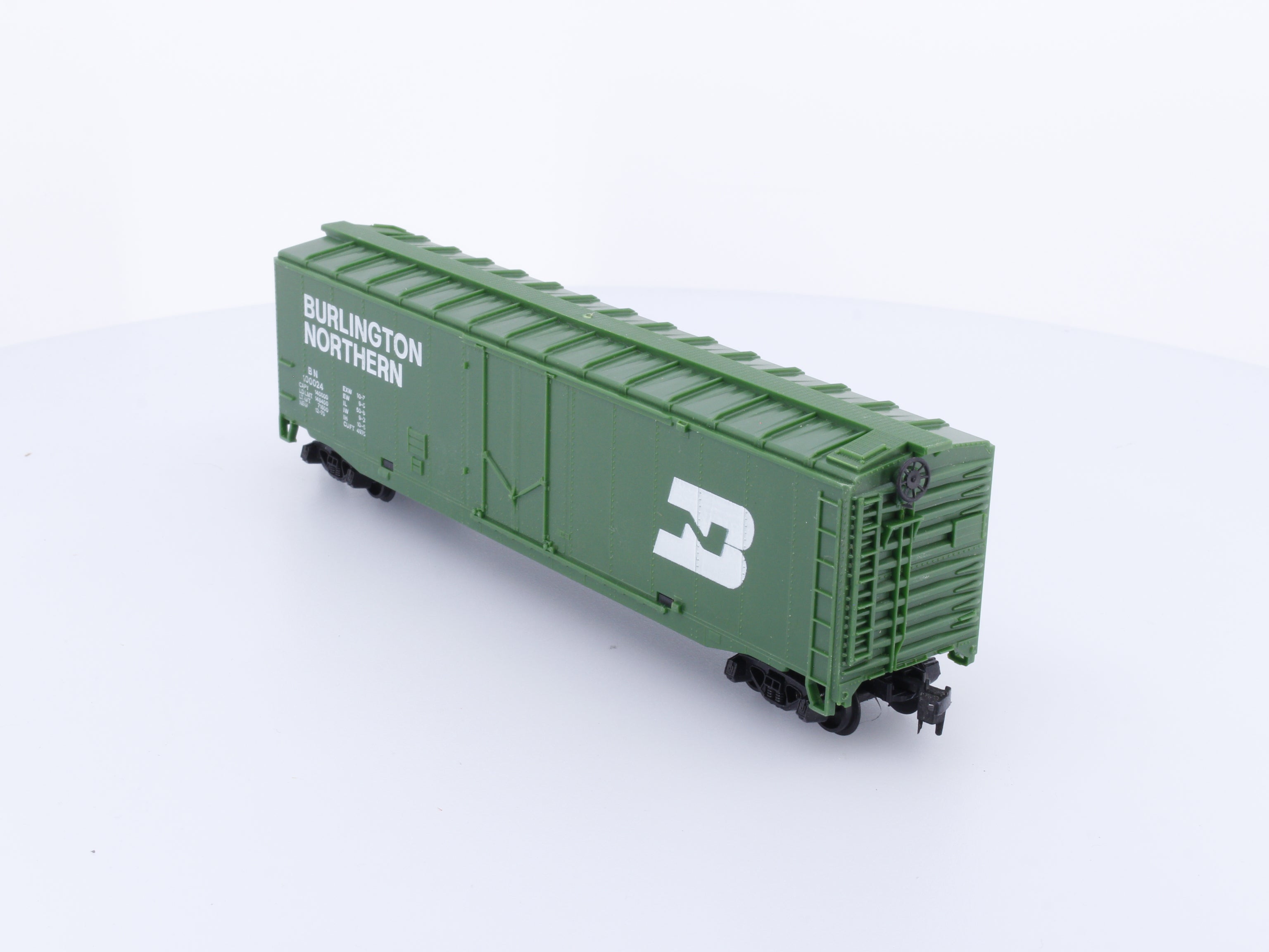 Model Power 8041 HO 50' Box Car Burlington Northern (BN) 100024