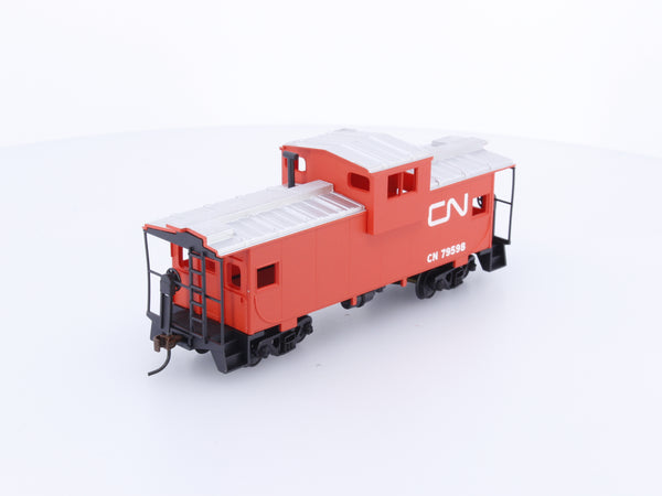Walthers 931-504 HO Wide Vision Caboose Canadian National (CN) 79598