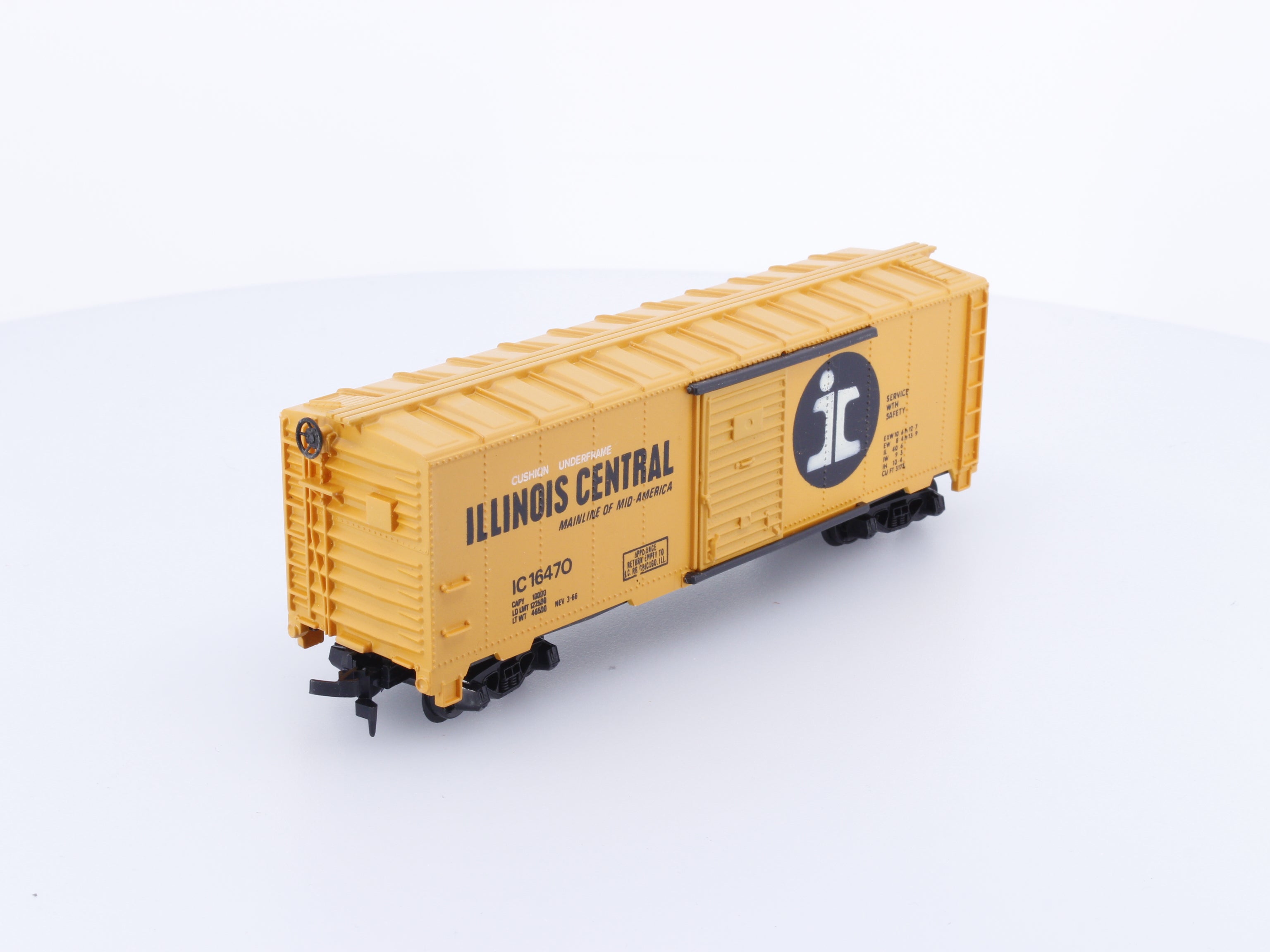 Tyco 311B HO 40' Box Car Illinois Central (IC) 16470