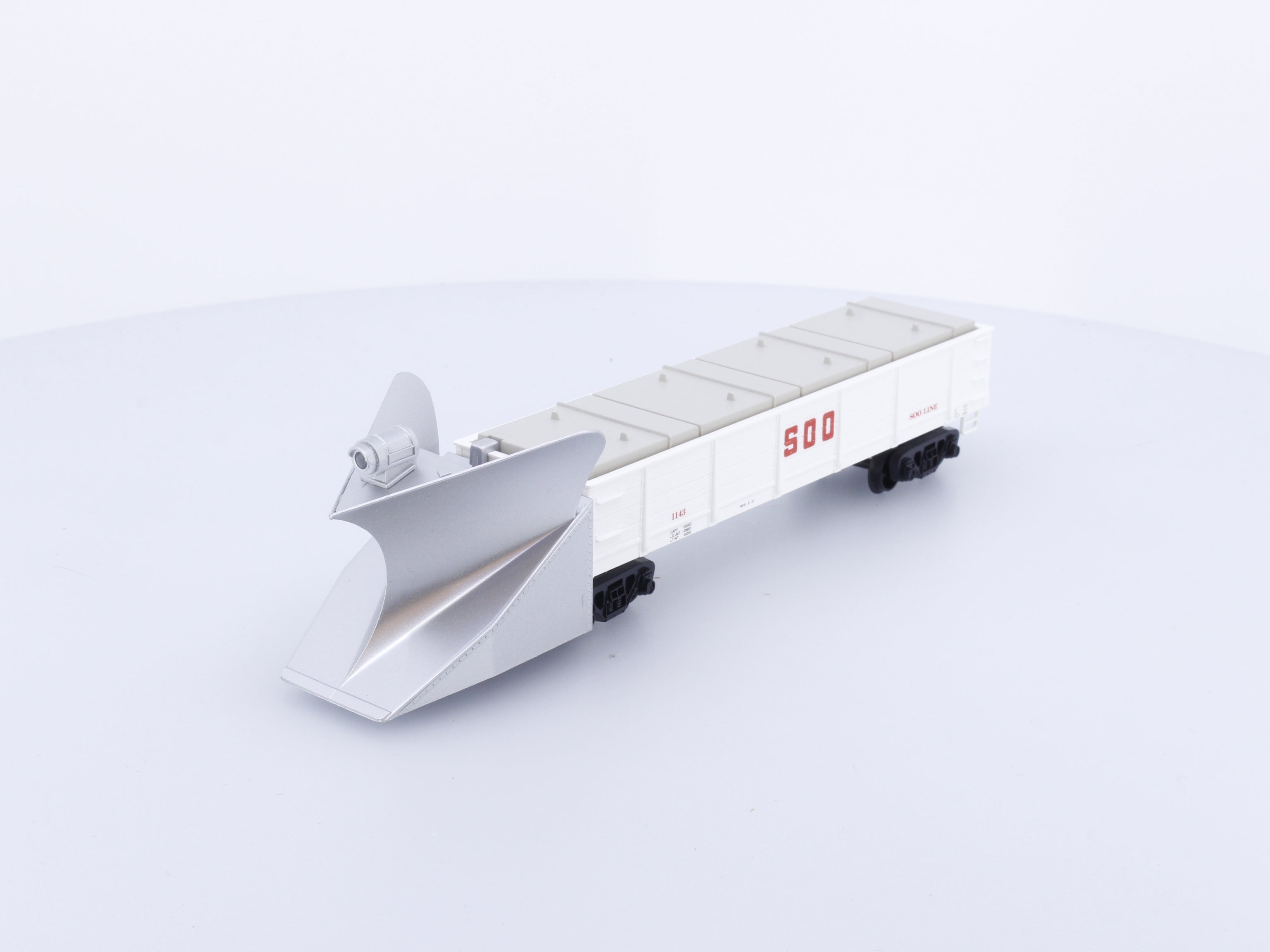 IHC 2918 HO Snow Plow Soo Line (SOO) 1143