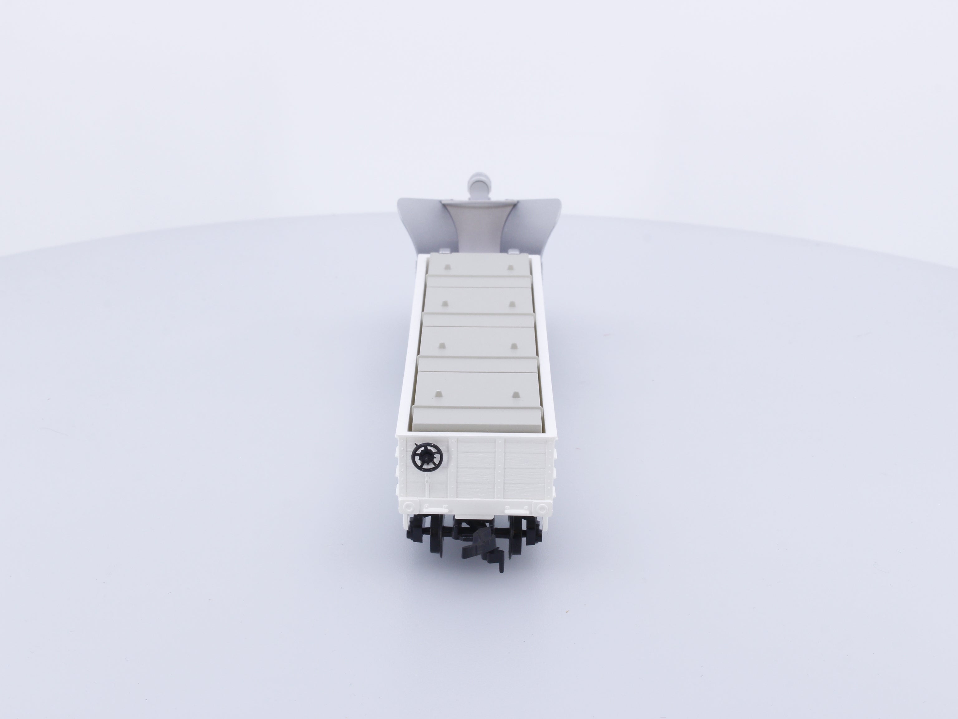IHC 2918 HO Snow Plow Soo Line (SOO) 1143