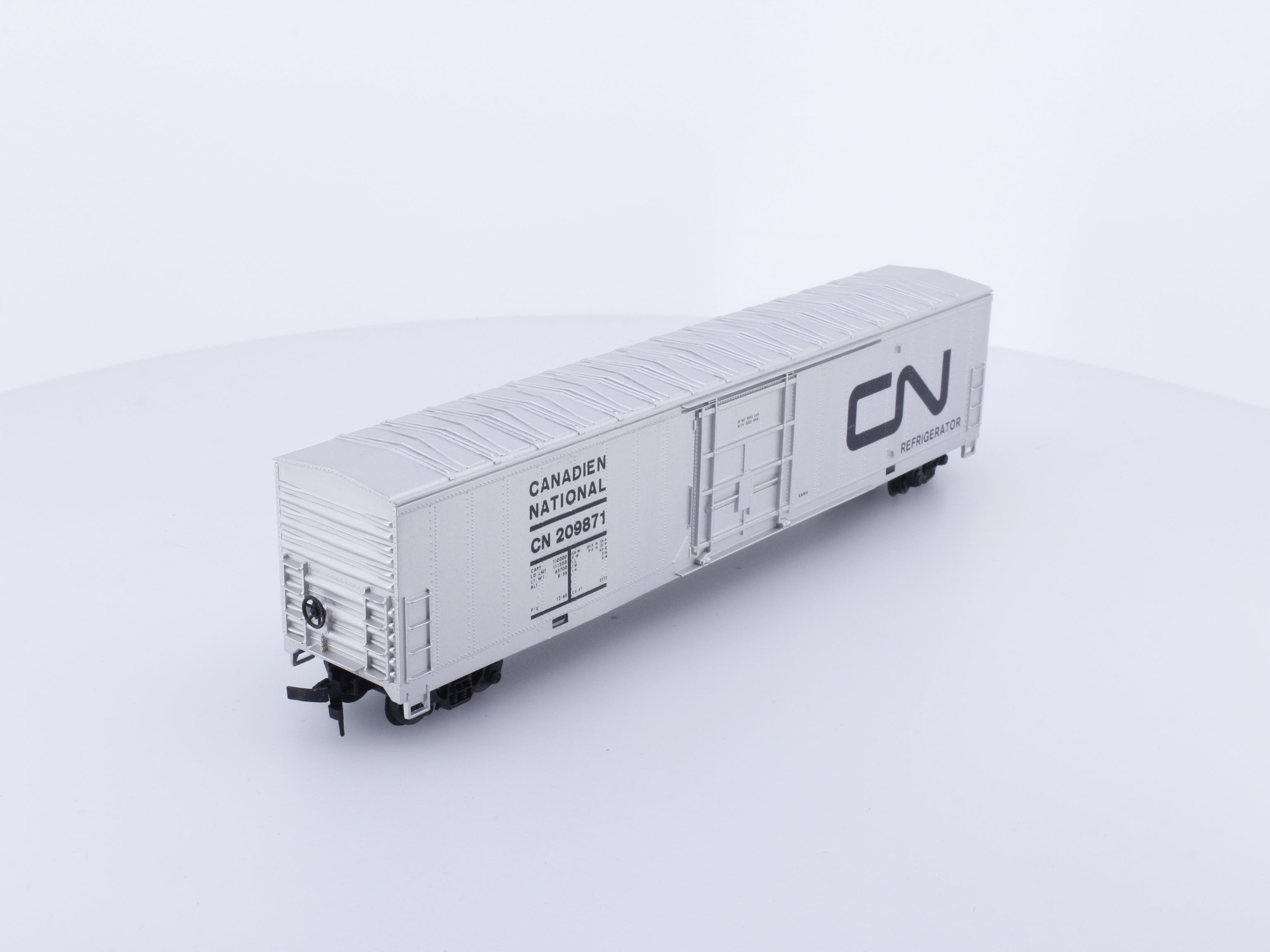Pemco Railway System 3452-036 HO 60' Reefer Car Canadian National (CN) 209871