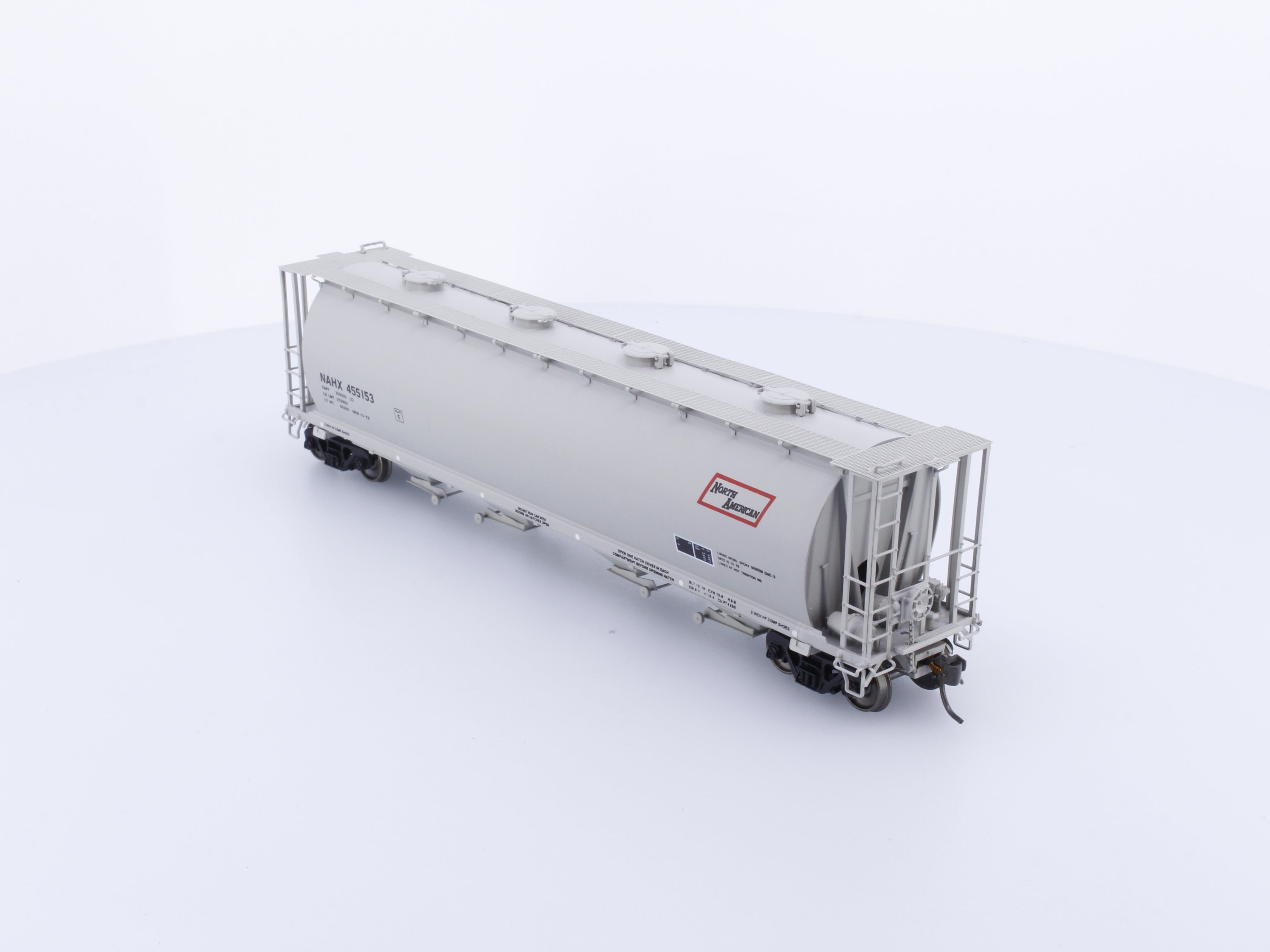 InterMountain 45203-28 HO Cylindrical Covered Hopper Round Hatch North American (NATX) 455153