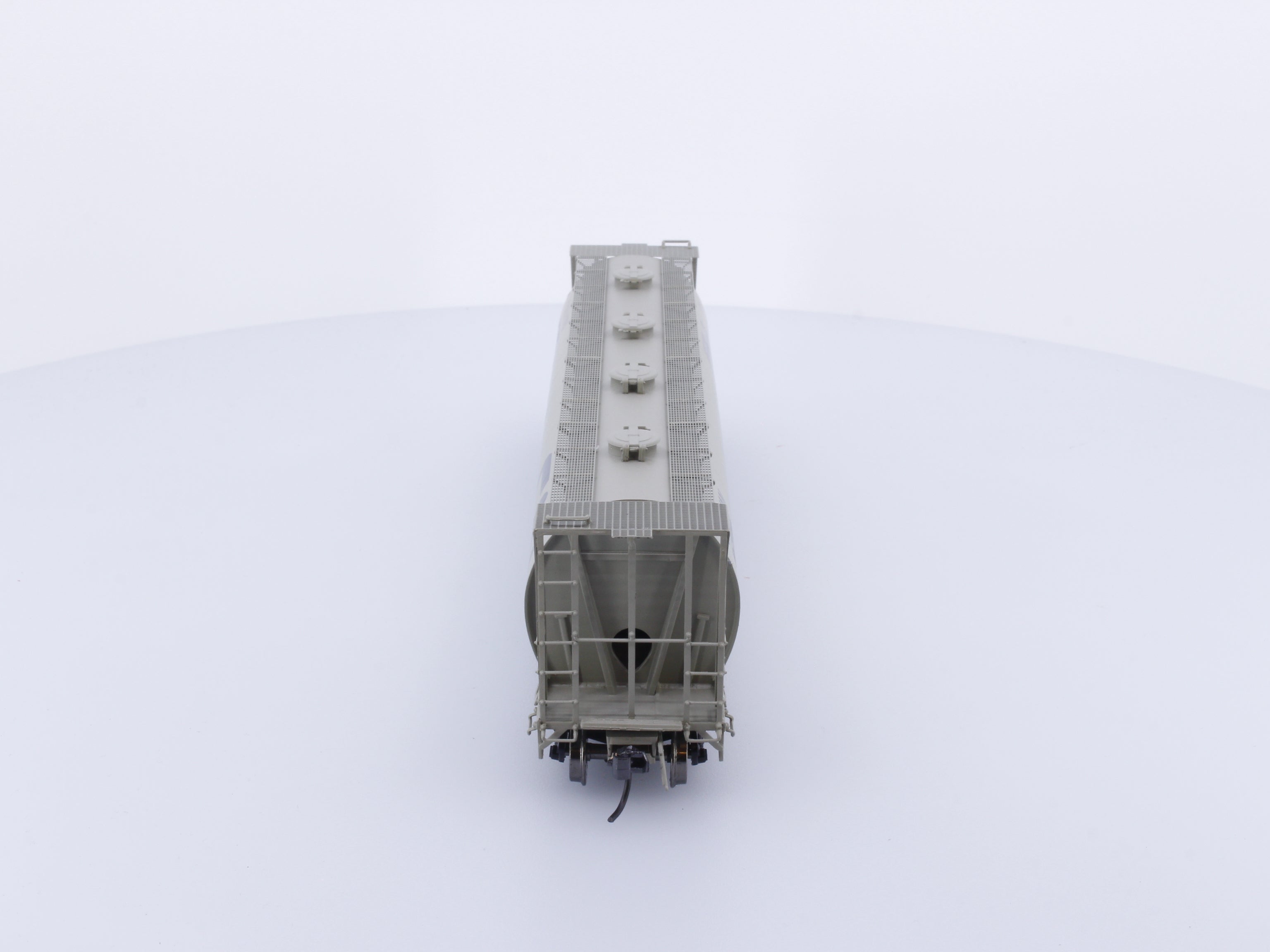 InterMountain 45222-12 HO Cylindrical Covered Hopper Canadian National (CN) 377715