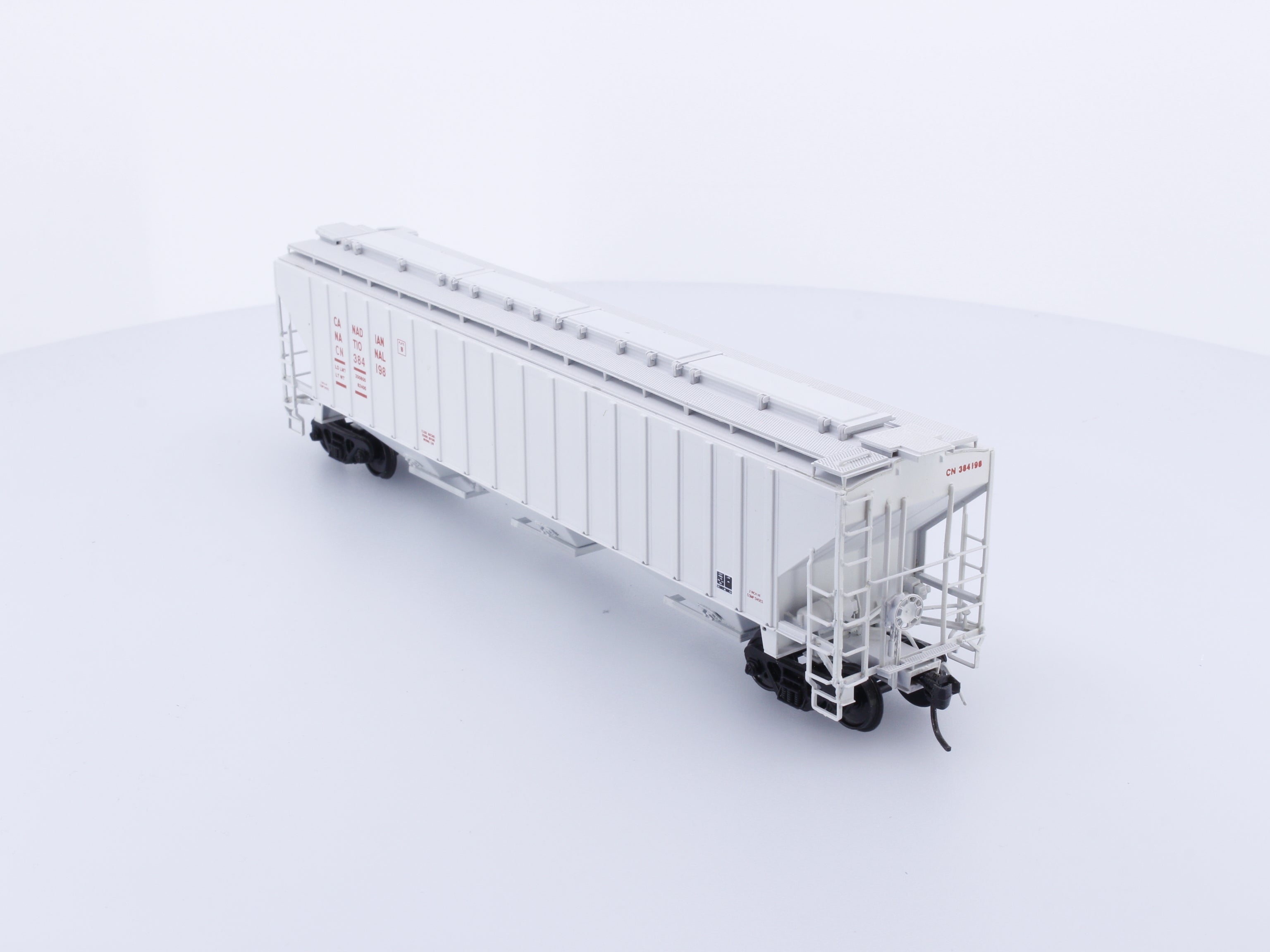 InterMountain 45313-02 HO 4750 cu.ft Ribbed Sided 3 Bay Hopper Canadian National (CN) 384198