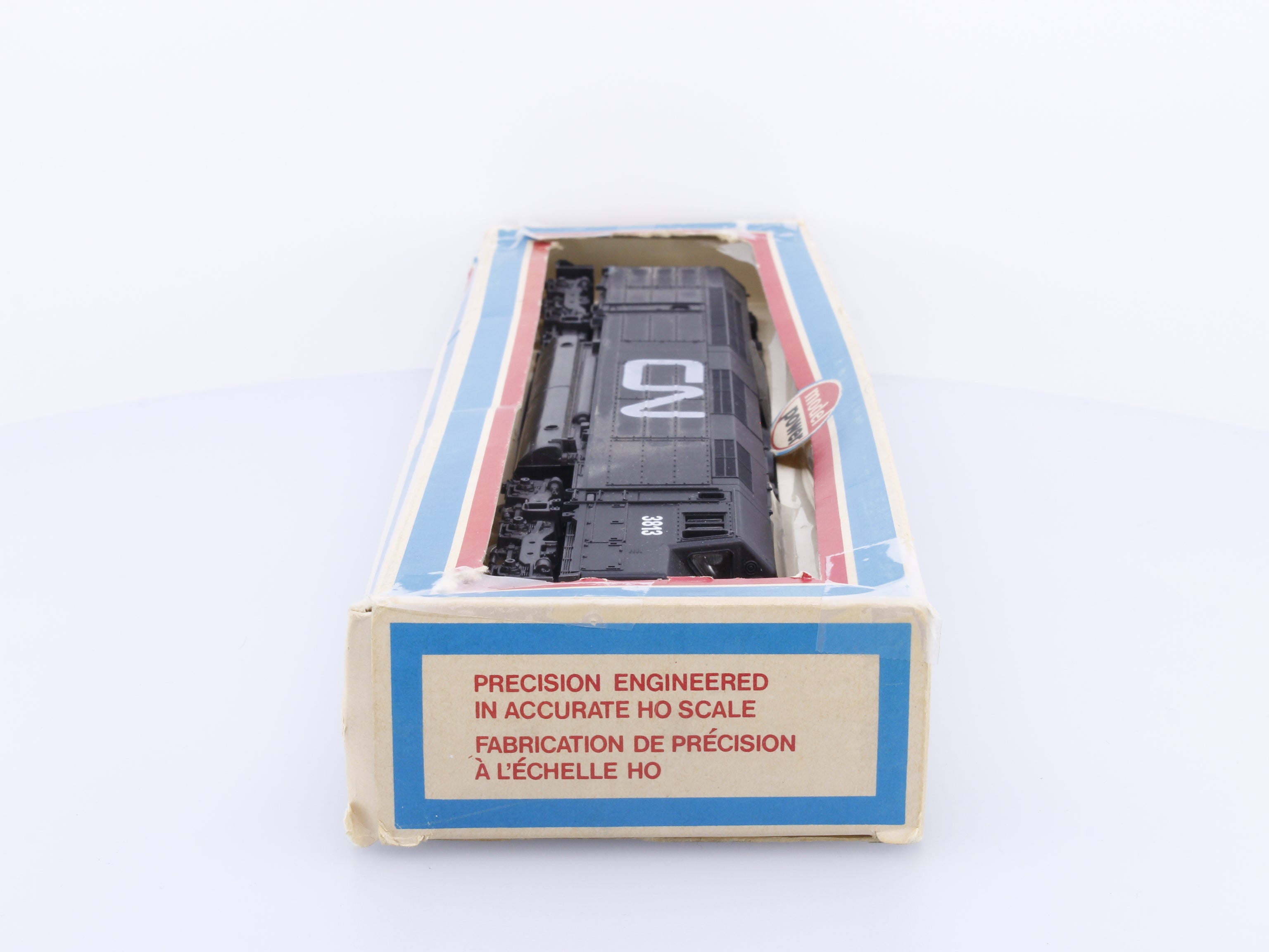 Model Power 6664 HO FP-45 Diesel Locomotive Does Not Run Canadian National (CN) 3813 Analog DC