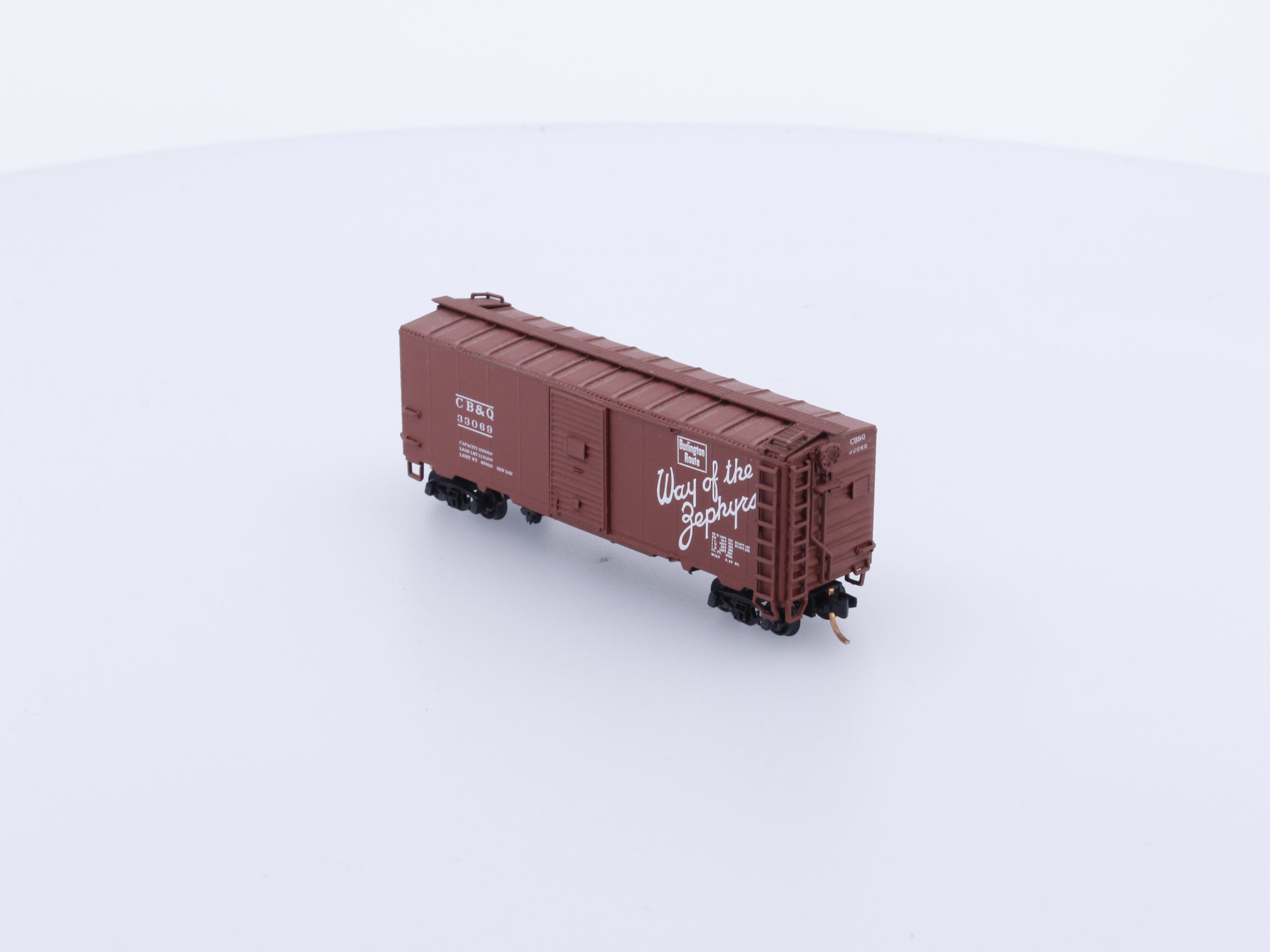 InterMountain 66805-16 N AAR 40' Box Car Chicago Burlington and Quincey (CBQ) 33069