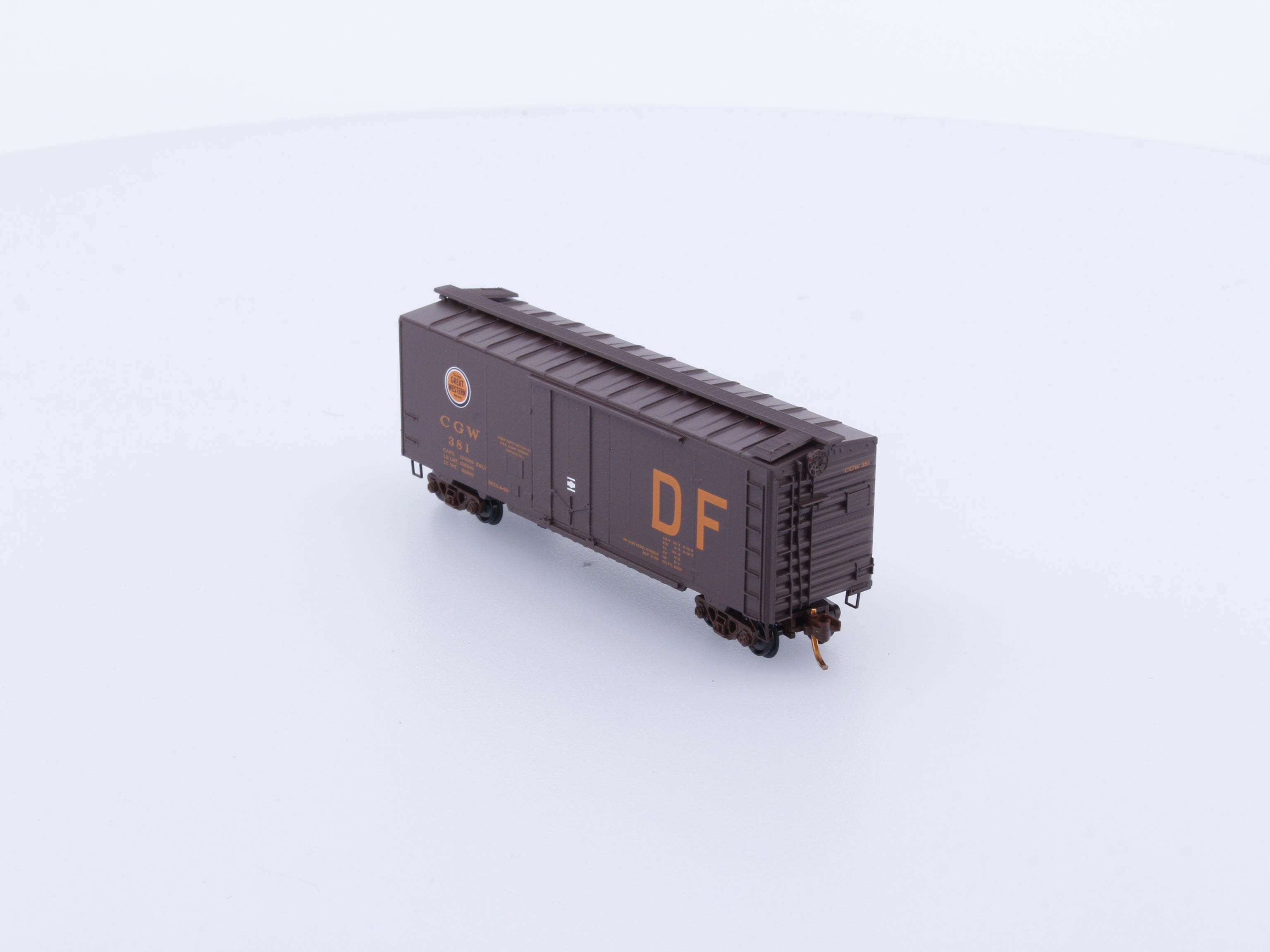 Micro Trains 02100430 N Boxcar, 40', Steel Plug Door Chicago Great Western (CGW) 381