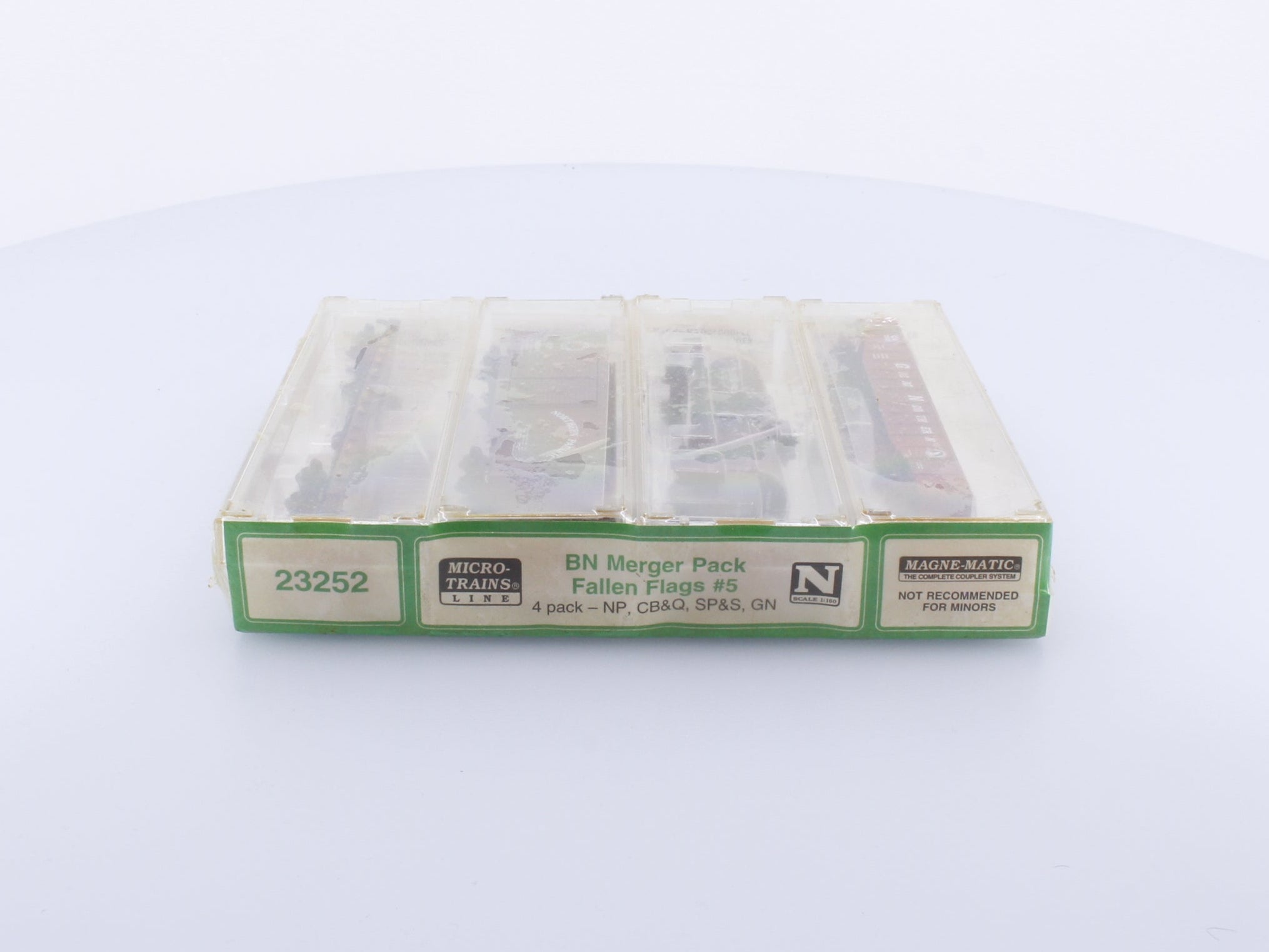 Micro Trains 23252 N Mixed Freight Consist, North America, Transition Era Various Fallen Flags Burlington Northern (BN) 4-Pack