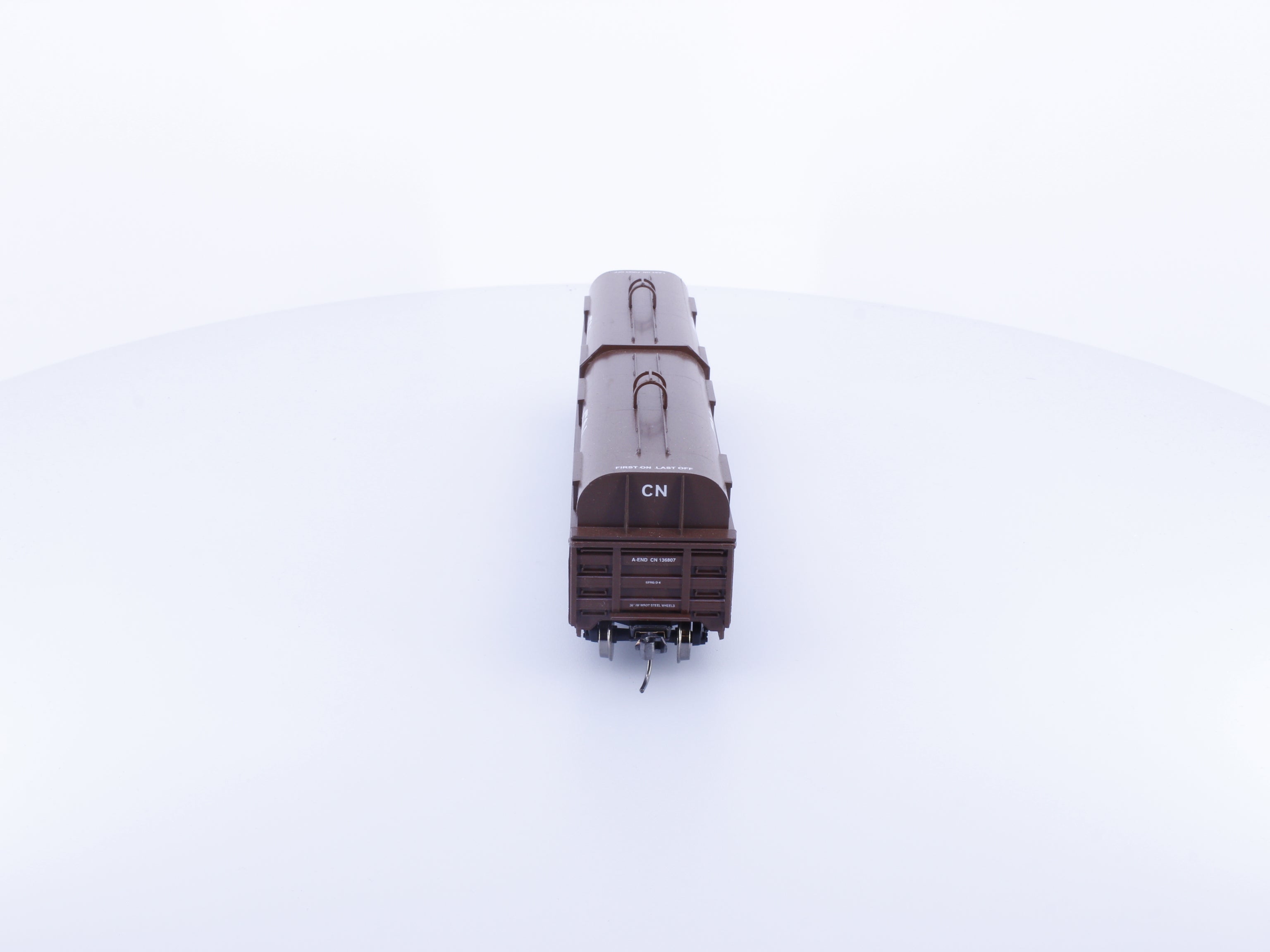 Hubert's HMR75041 HO 52' Covered Mill Gondola Canadian National (CN) 136807