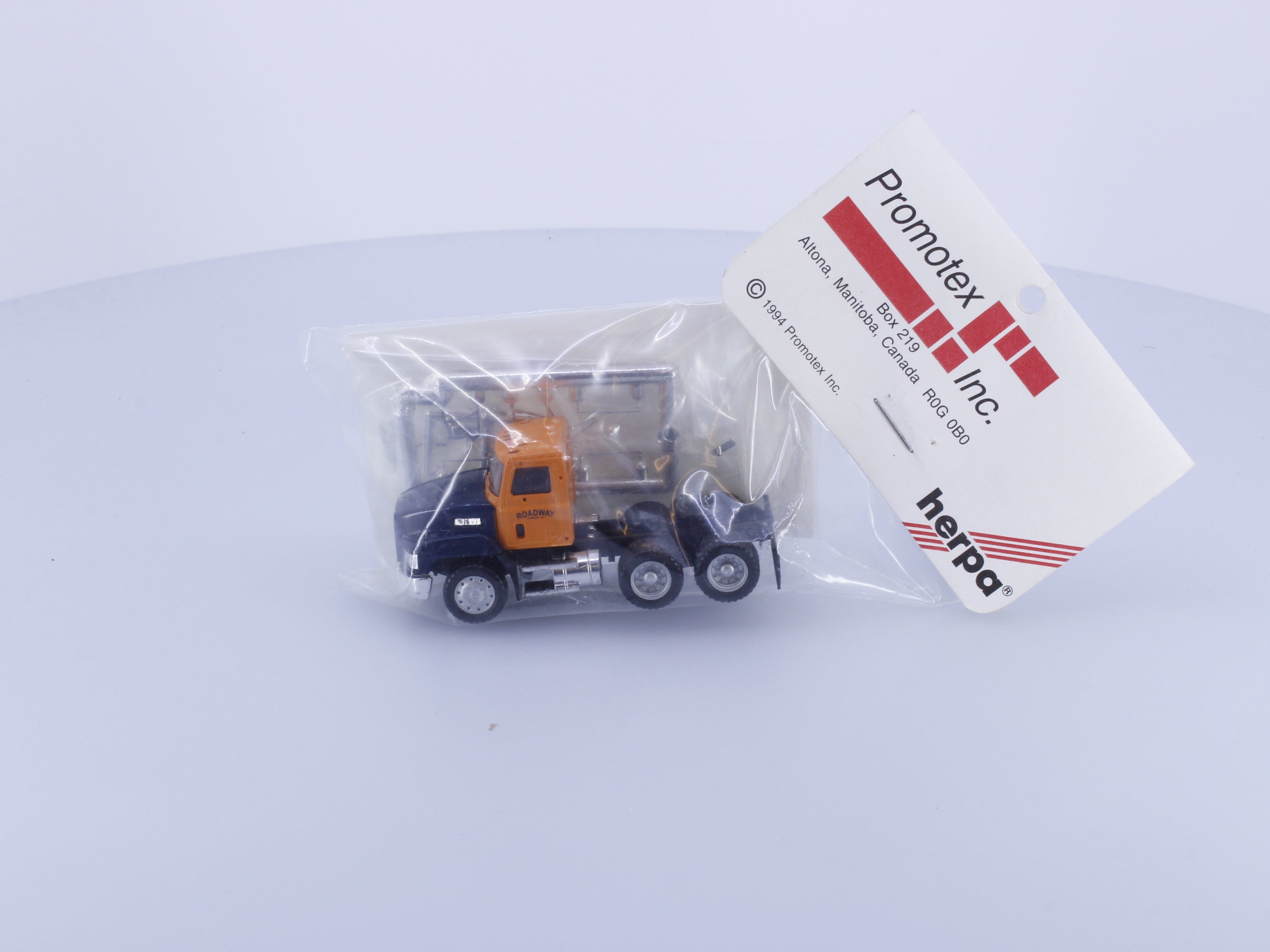 Herpa 1234RW HO Roadway Semi Truck