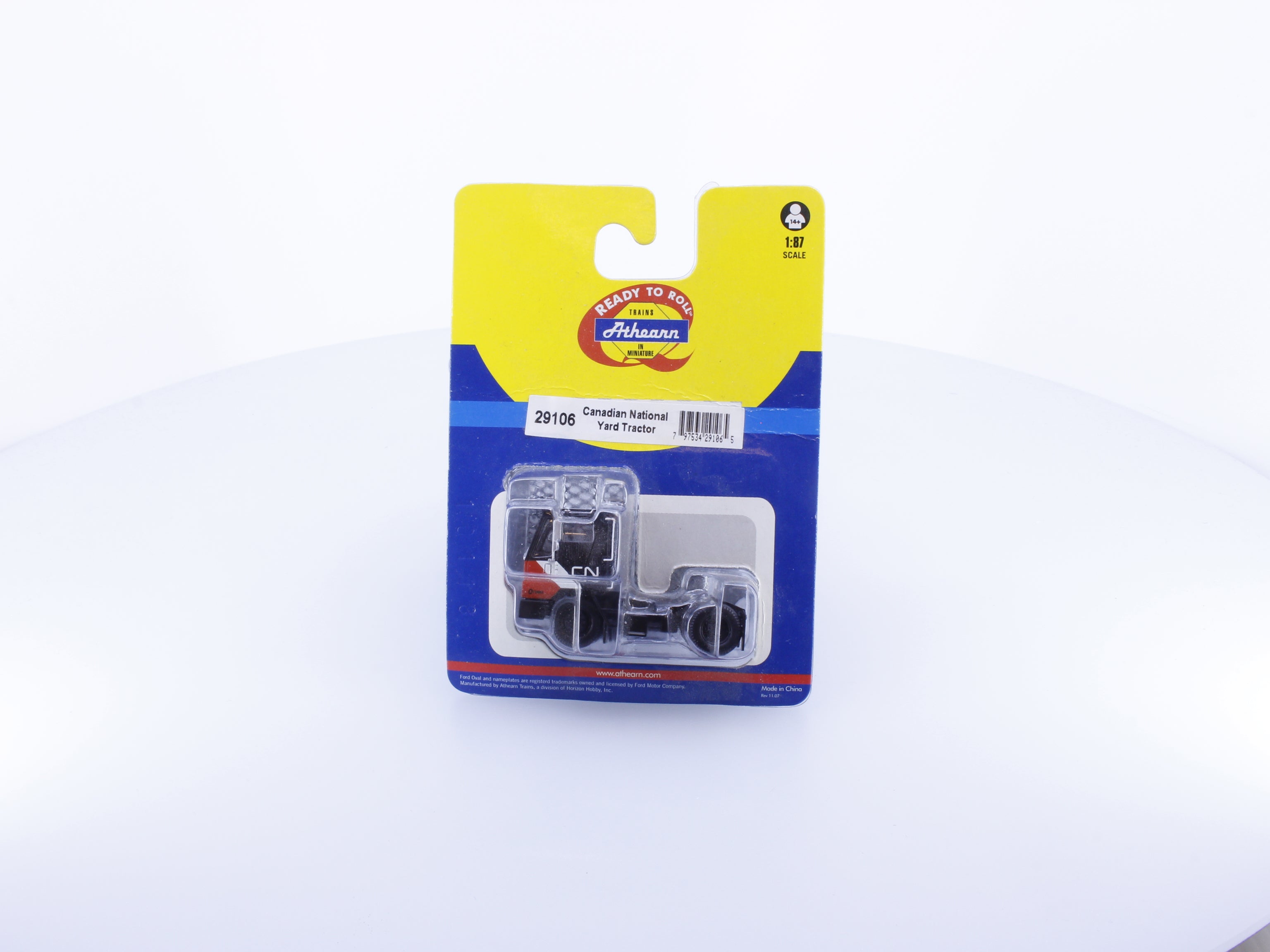Athearn 29106 HO CN Yard Tractor