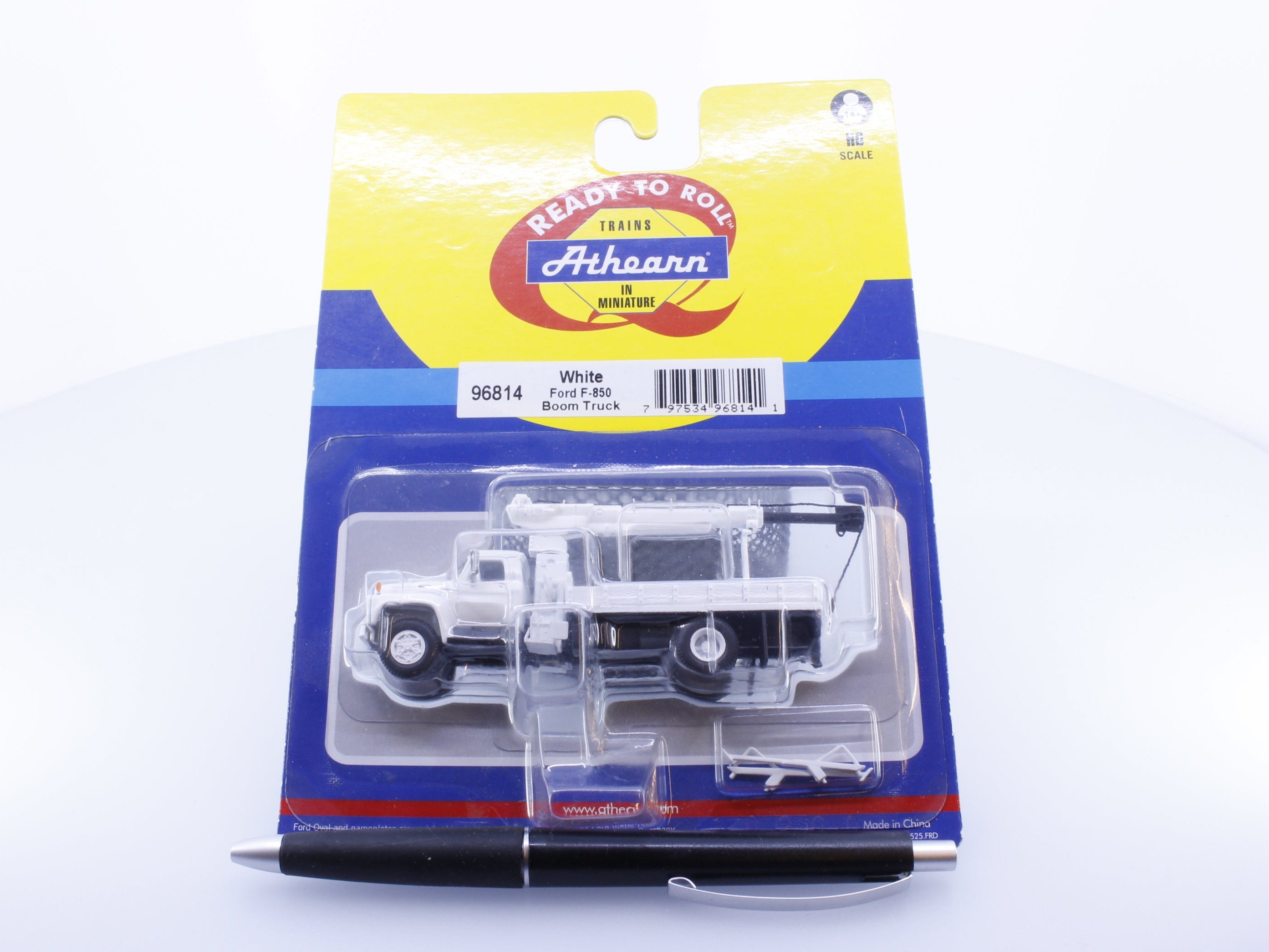 Athearn 96814 HO Ford F-850 Boom Truck