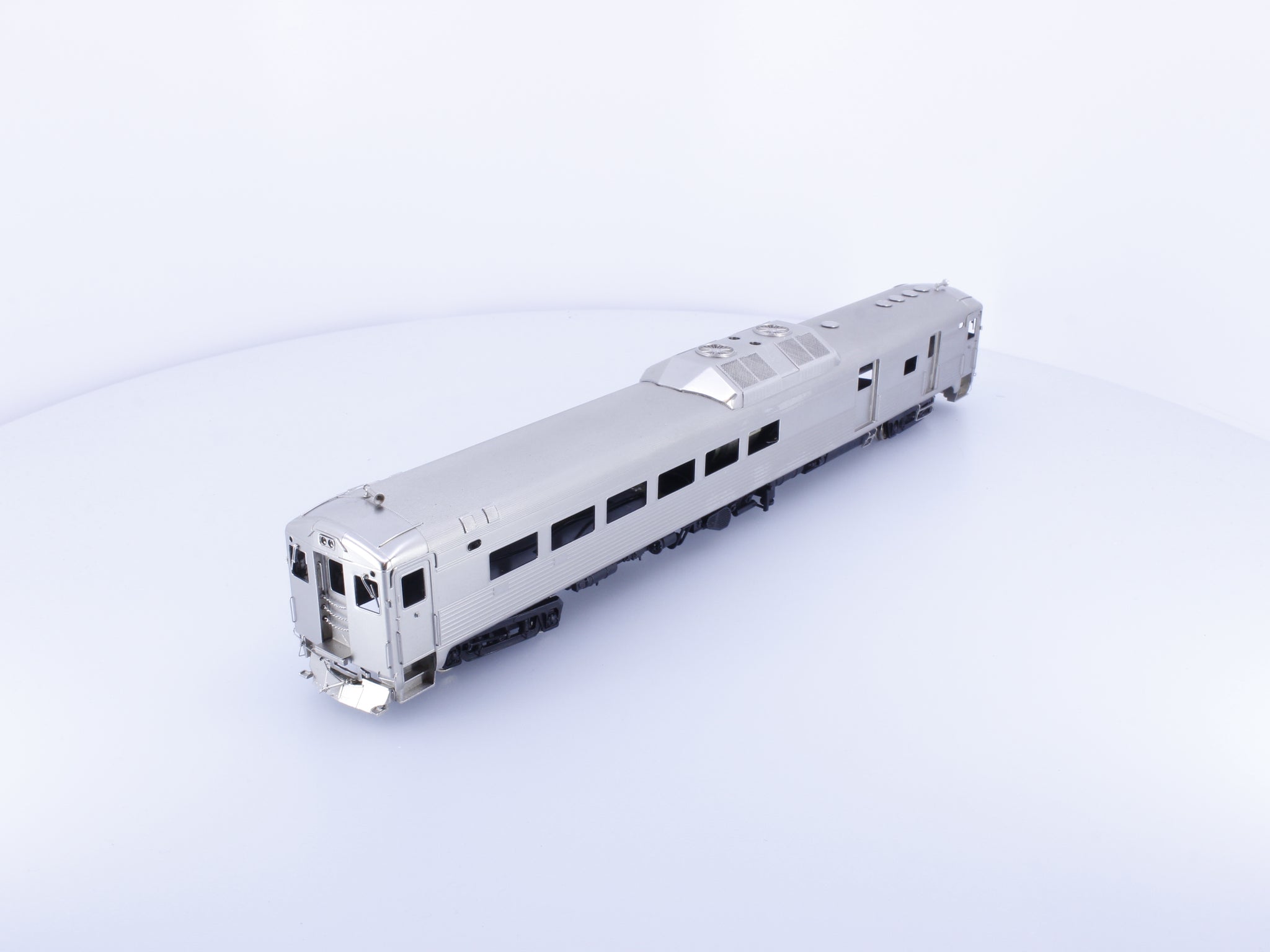 Hallmark Models / Samhongsa HO Brass RDC-3 phase 1 Canadian Version. Undecorated (SS-226)