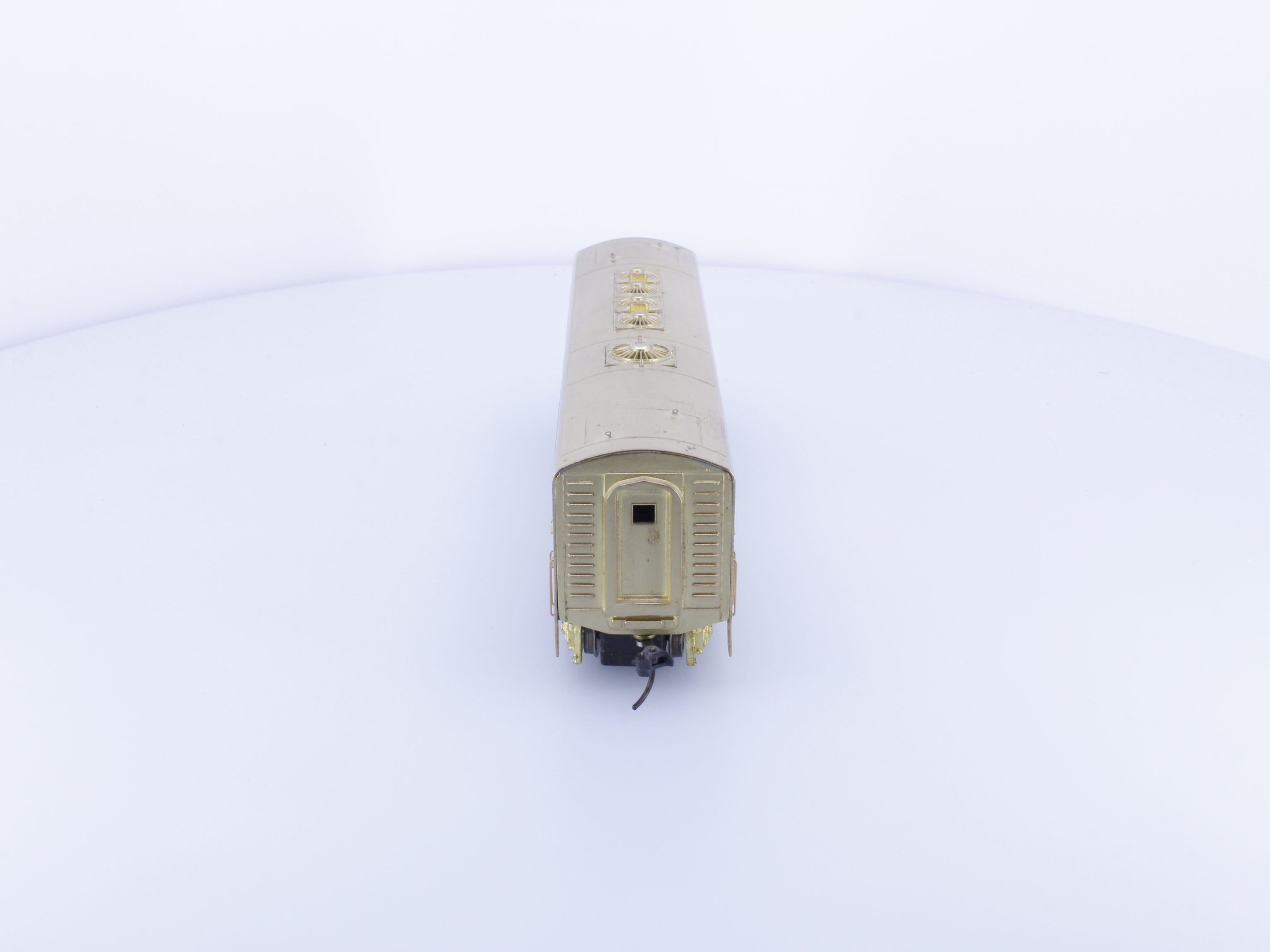 Oriental/Samhongsa HO Brass CPR EMD F7B Phase II. Undecorated. RN 83 (SS-191)
