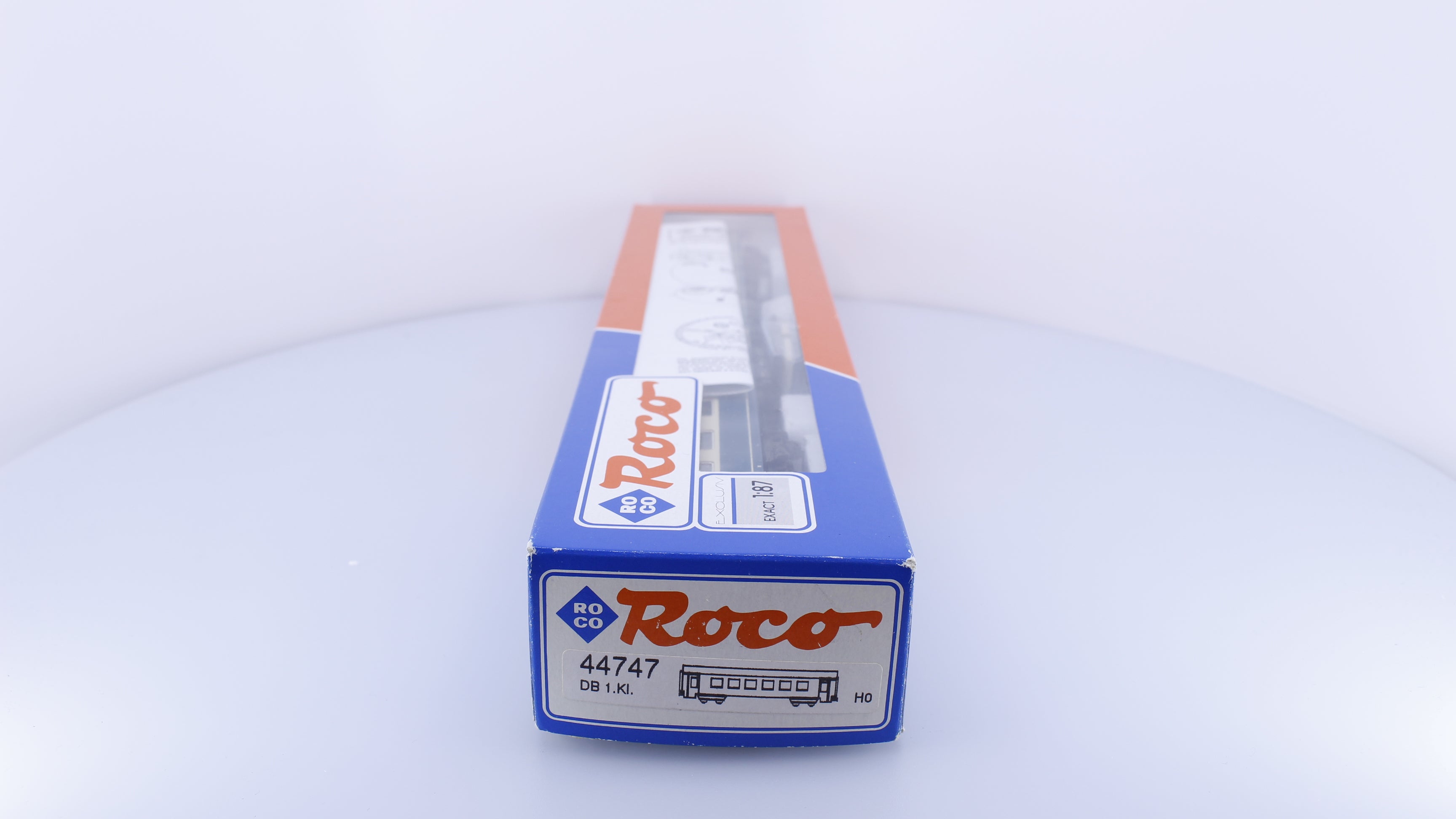 Roco 44747 HO DB Class 1 Passenger Coach 10-92 145-1