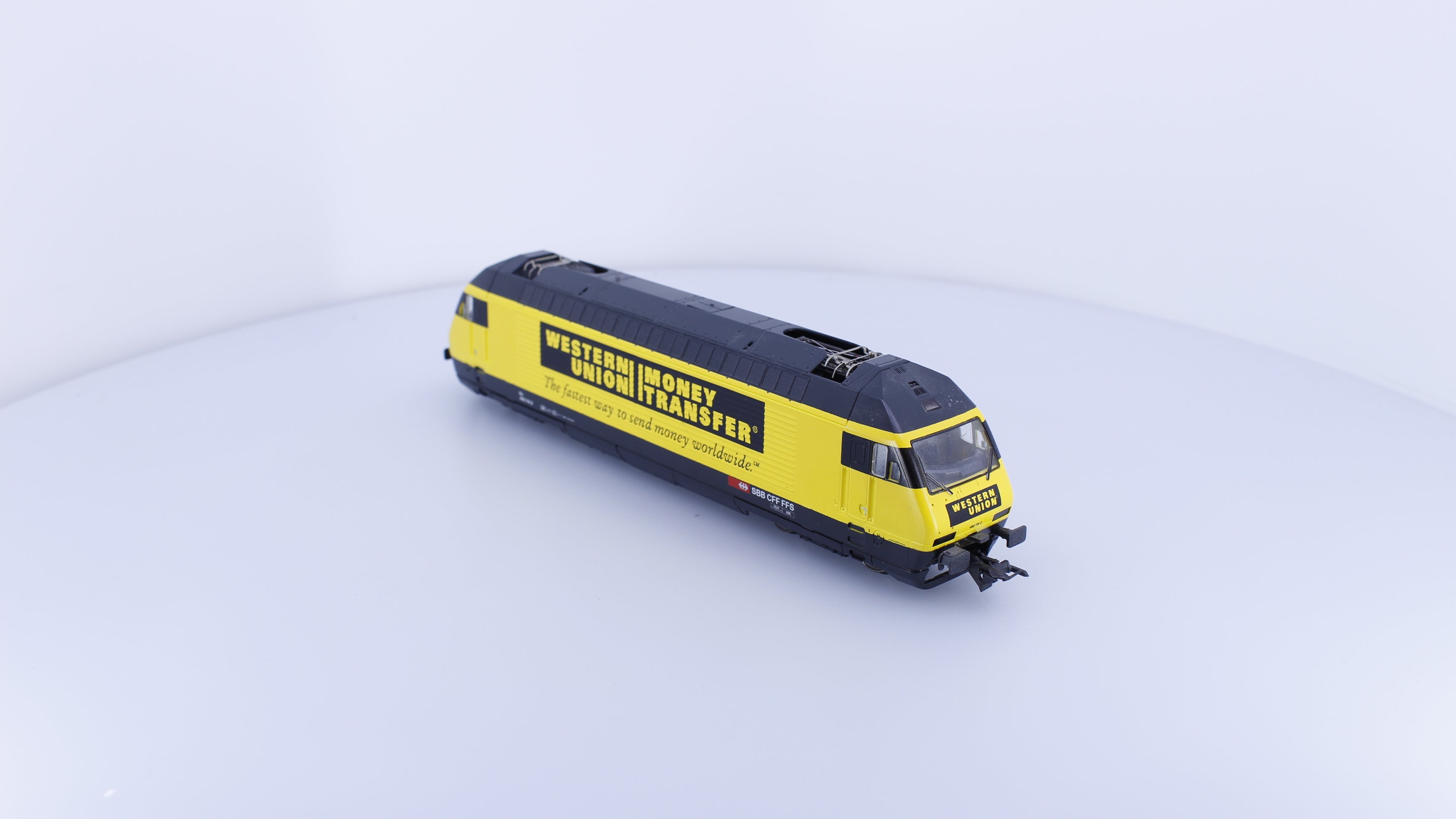 Roco 63514 HO SBB-CFF-FFS 460 Western Union Money Transfer Electric Locomotive 460114-2 DCC Ready