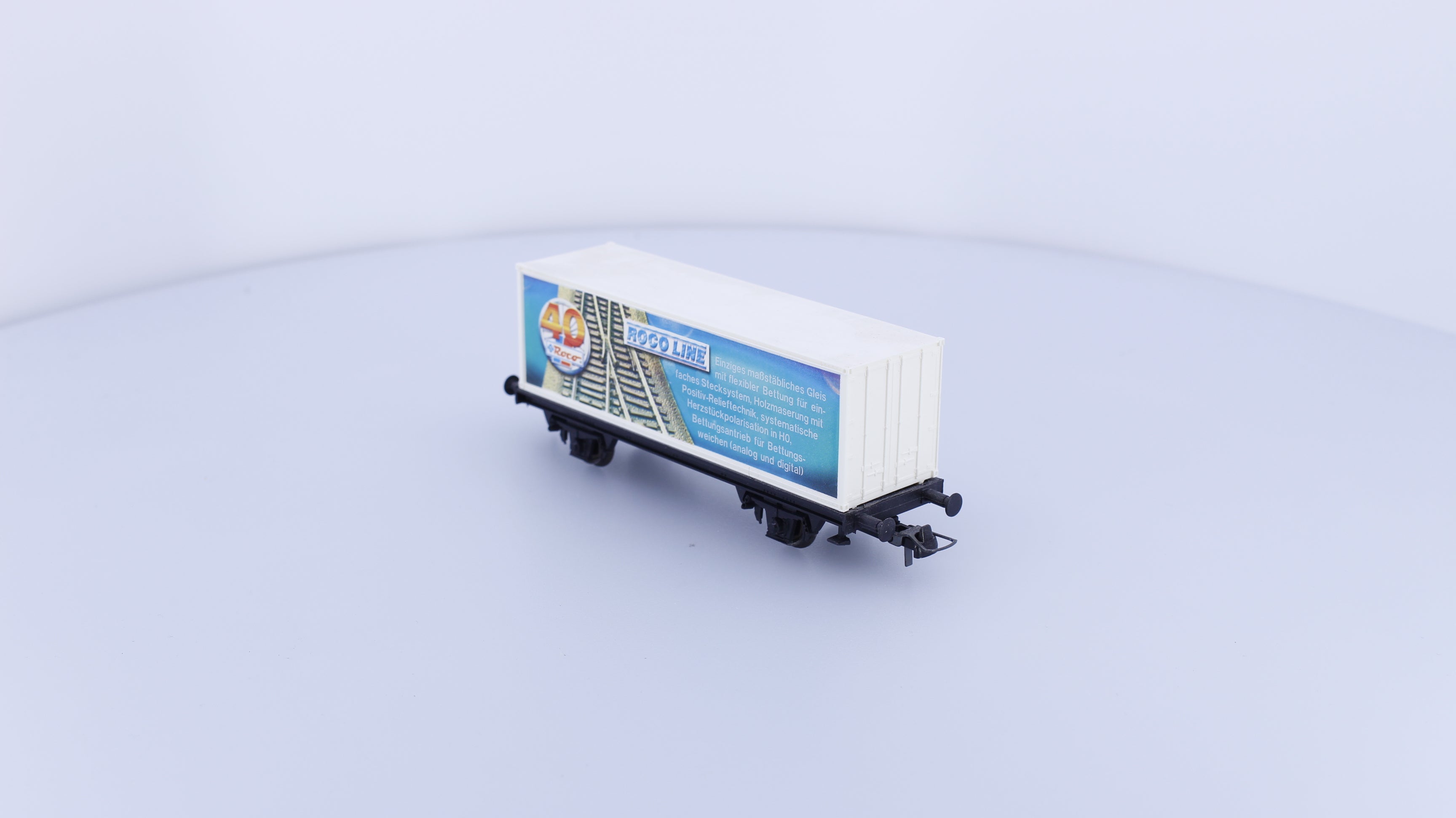 Roco 47235 HO 40 Roco Special Box Car 40
