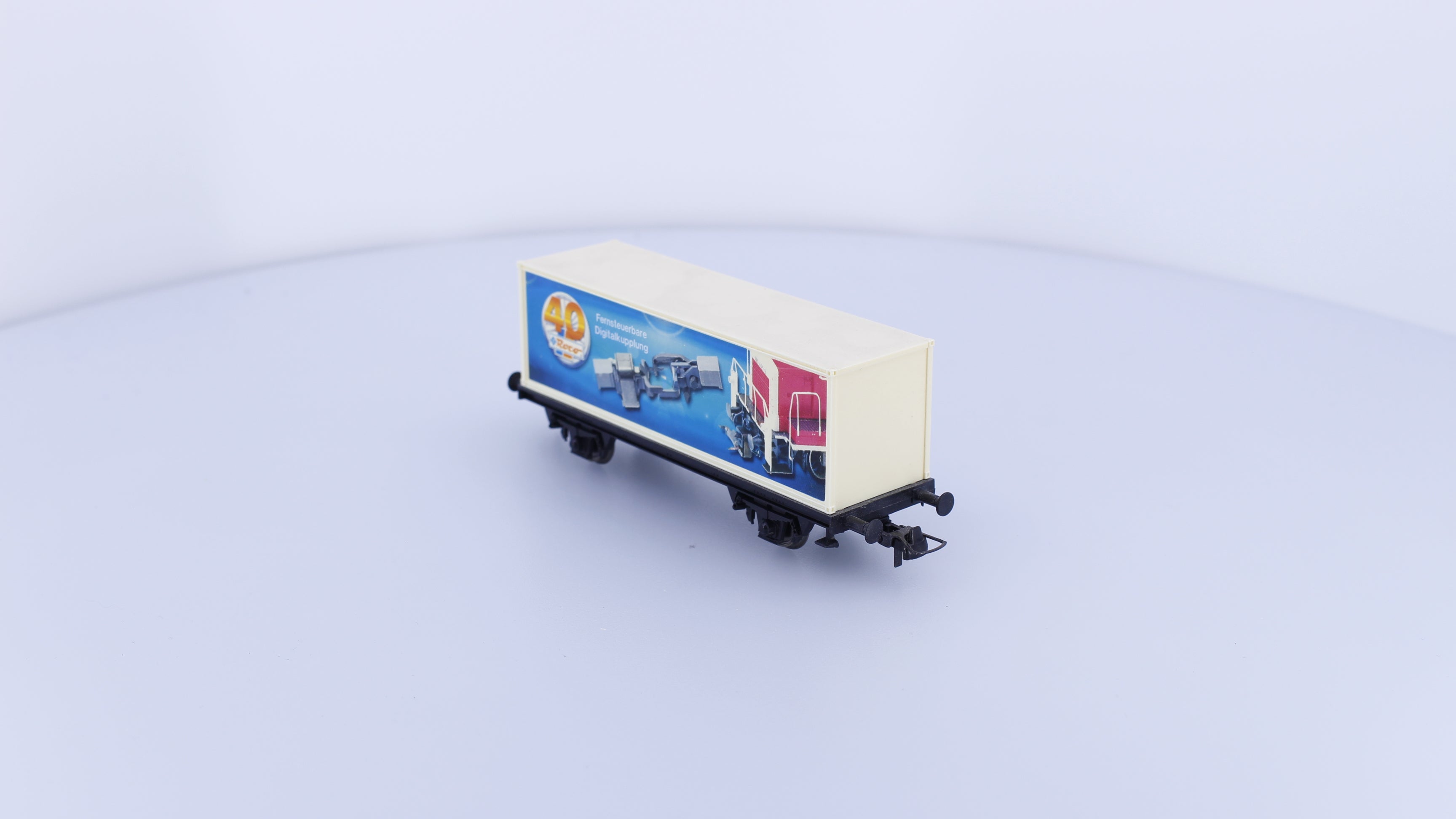 Roco 47245 HO 40 Roco Special Box Car 40