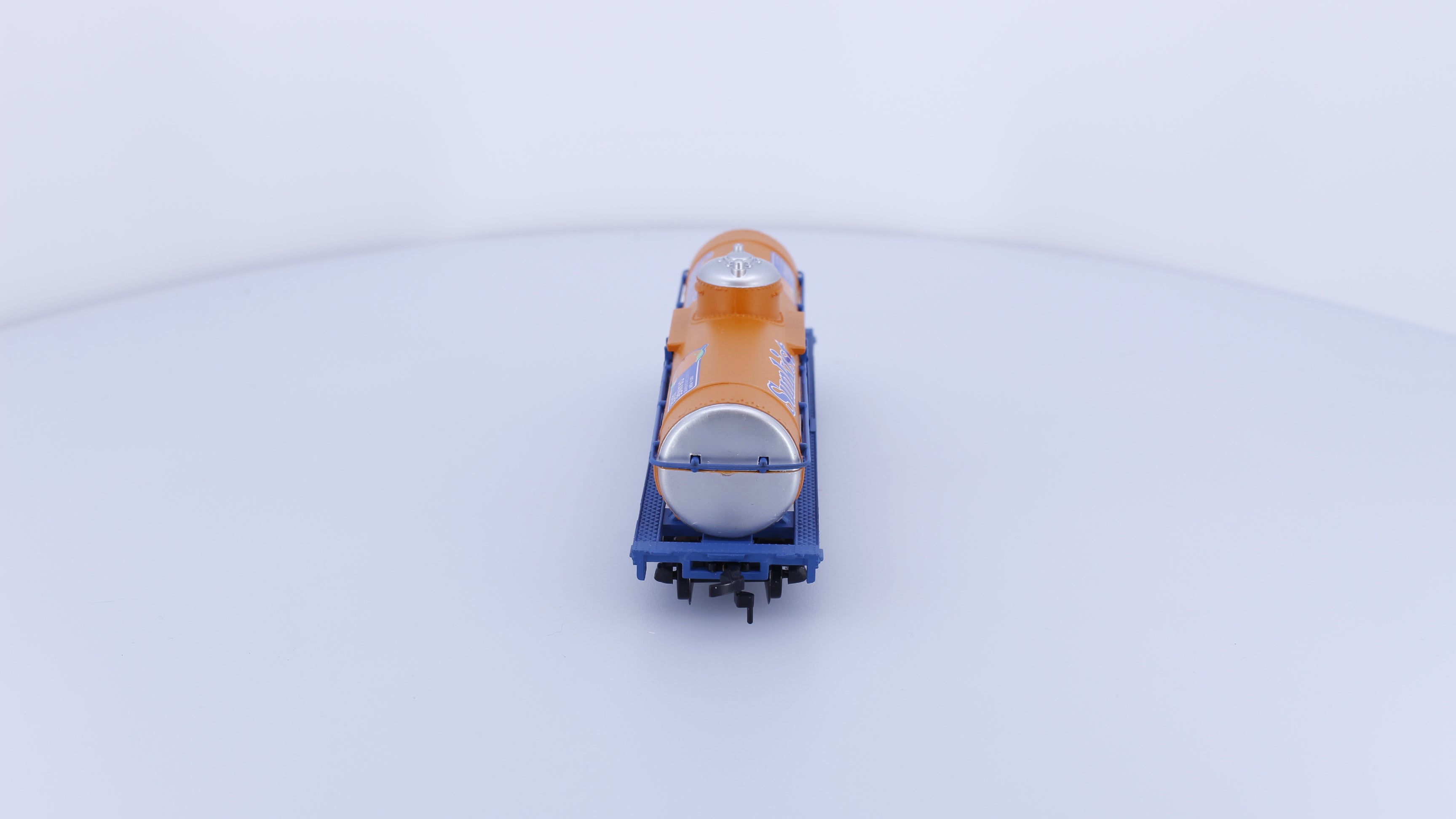 Model Power 8108 HO Sunkist Orange Chemical Tank Car 4567
