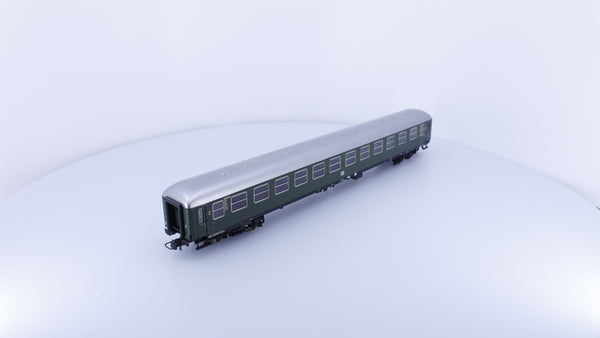 Roco 44740 HO DB 2nd Class Passenger Car 19626