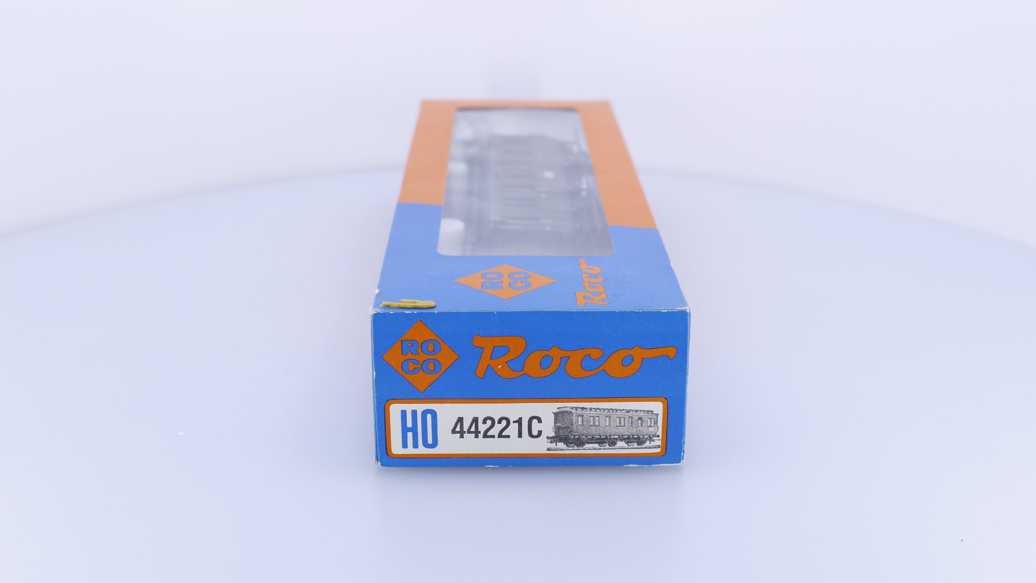 Roco 44221C HO DR 3rd Class Passenger Car of the Royal Prussian State Railway 53505