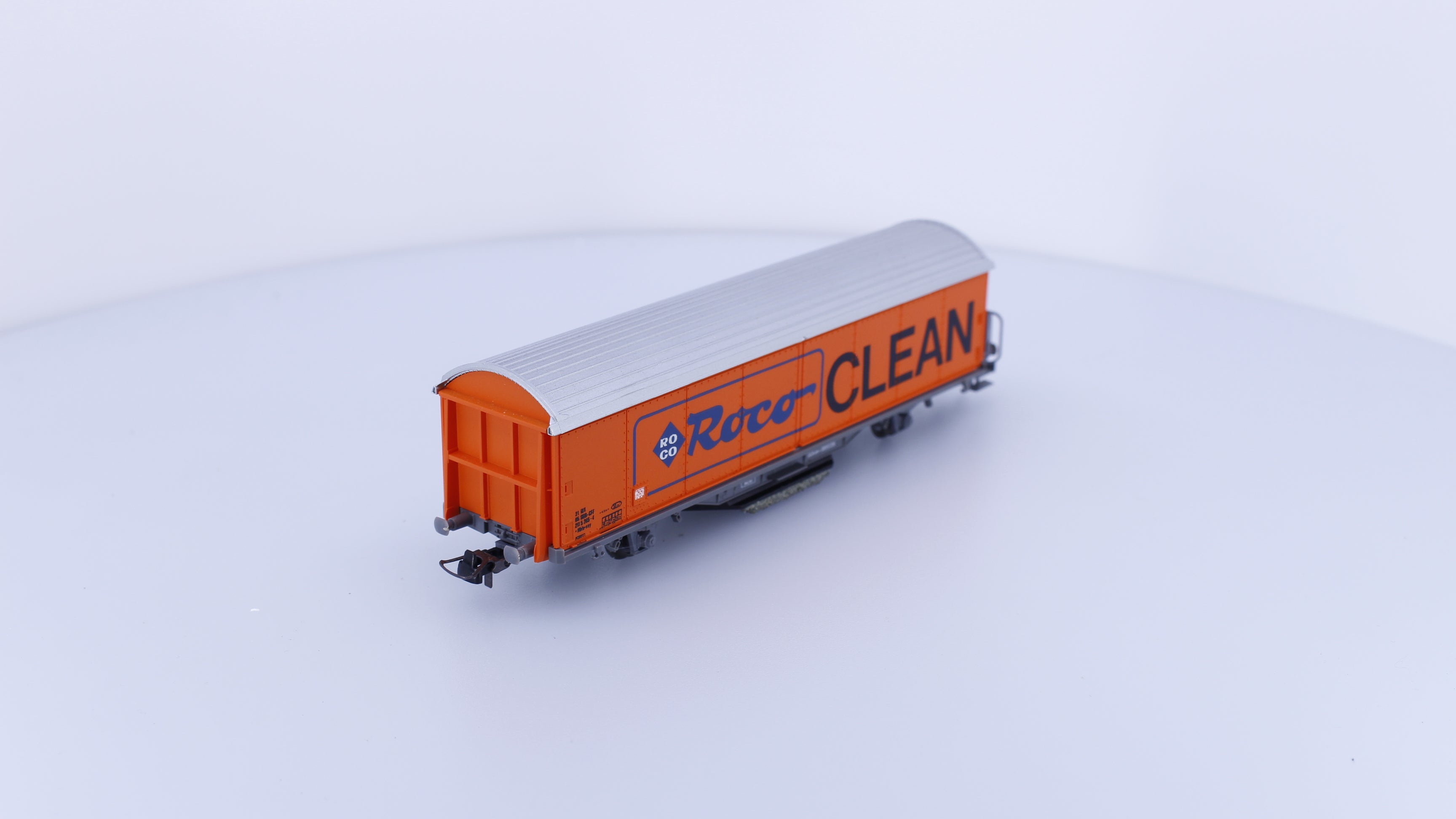 Roco 46400 HO Track Cleaning Box Car 285-4