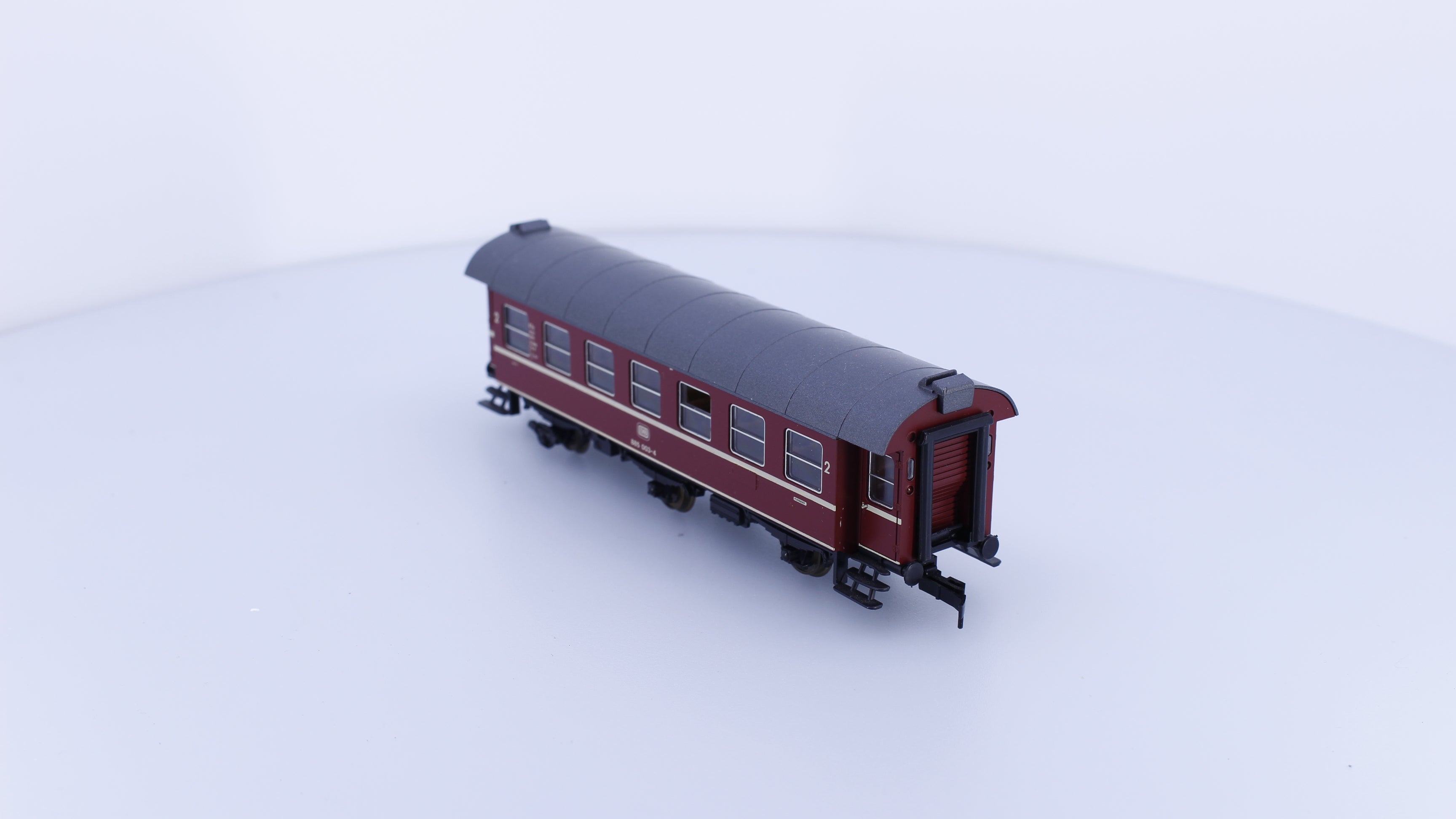 Roco 4214A HO DB 2nd Class Passenger Car 885003-4