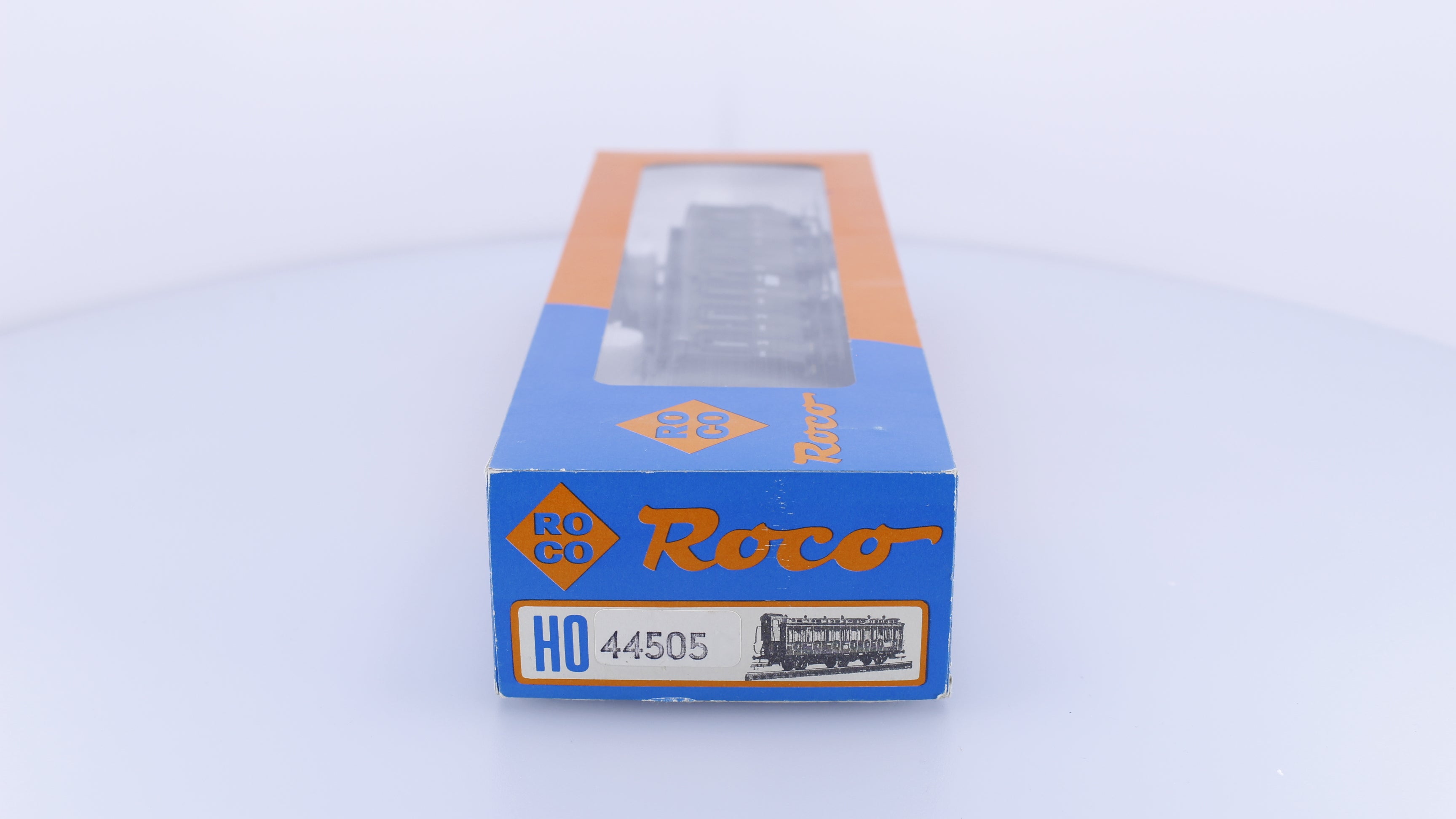 Roco 44505 HO DR 3rd Class Passenger Car 54824