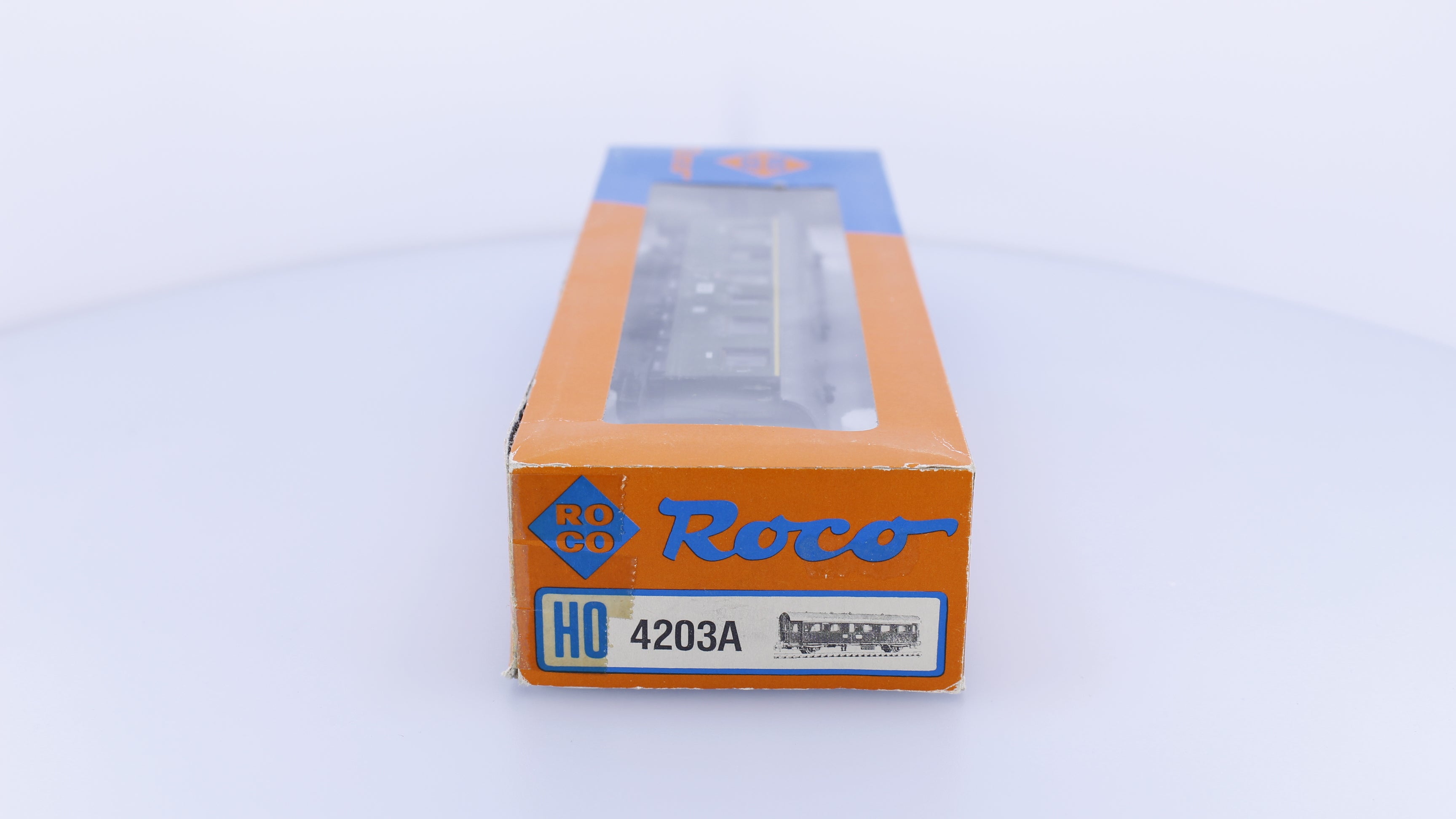 Roco 4203A HO DB 1st Class Passenger Car 27351