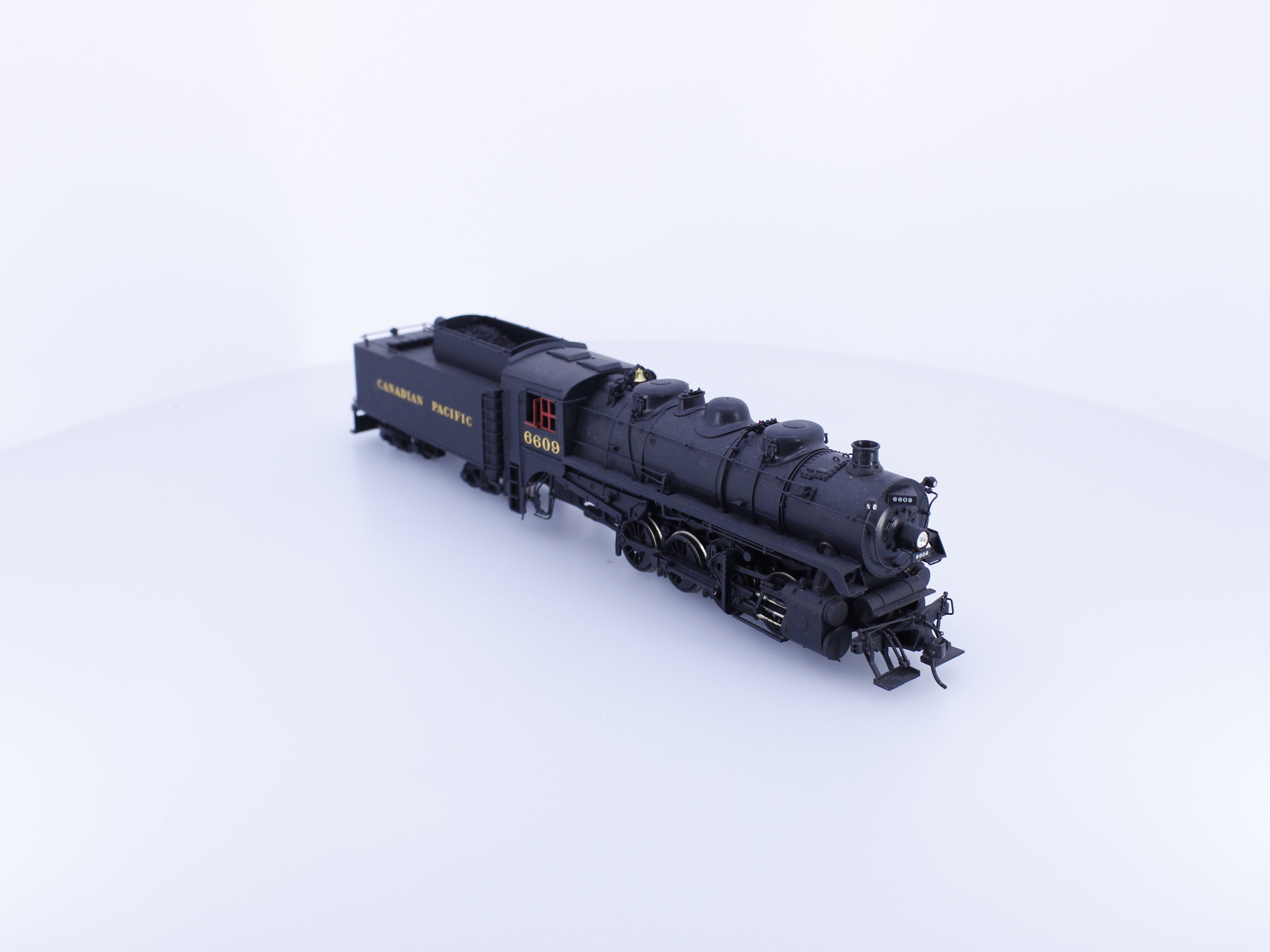 Van Hobbies CPR080V5A HO Brass 0-8-0 V-5a Steam Locomotive Painted Canadian Pacific (CP) 6609 Analog DC