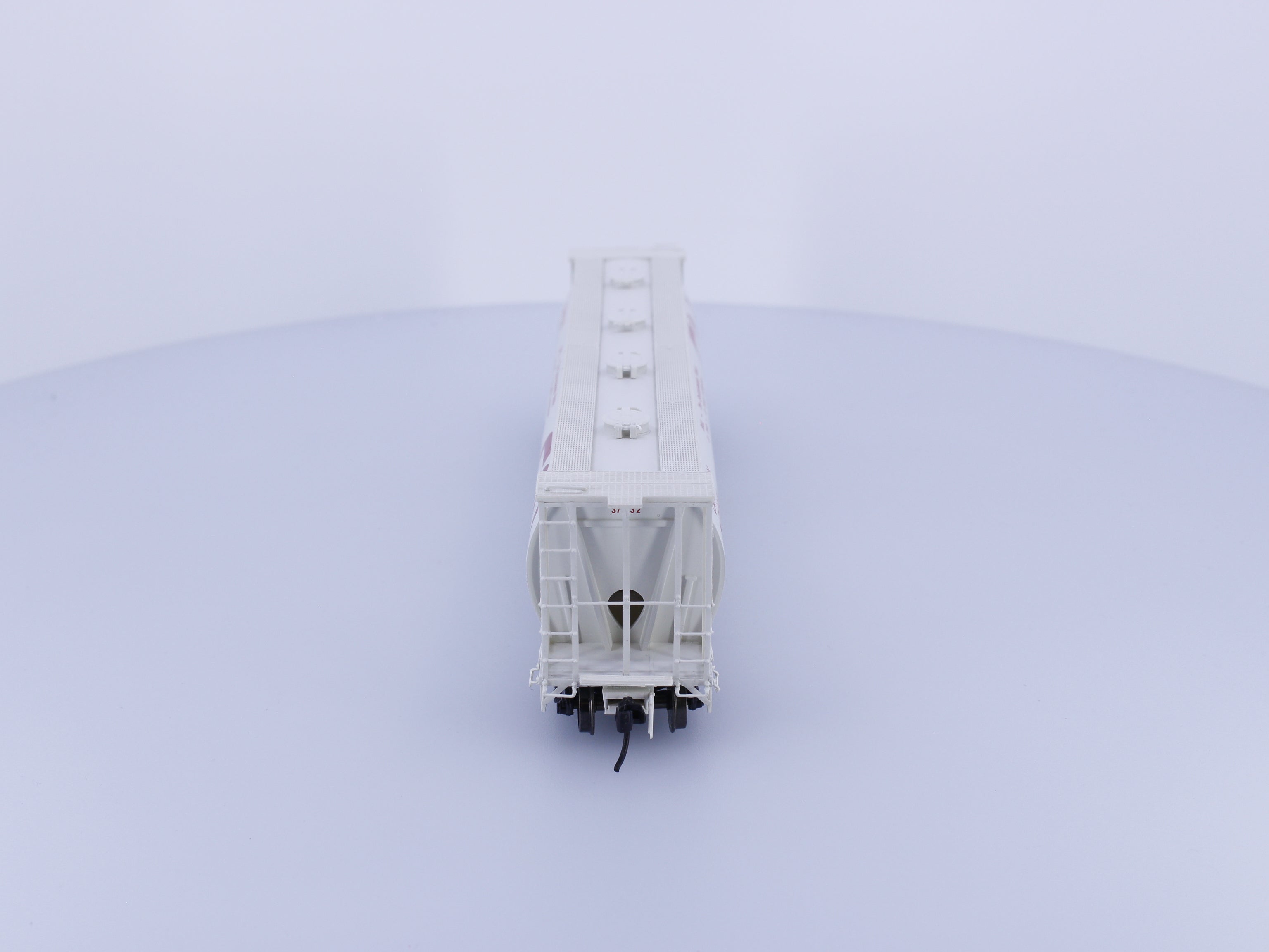 InterMountain 45202-01 HO Cylindrical Covered Hopper Environmental Mode Canadian National (CN) 45202-01